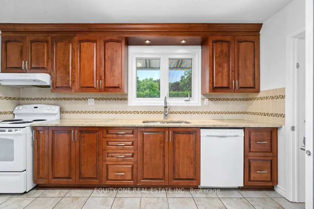 1041 Wiseman Crescent