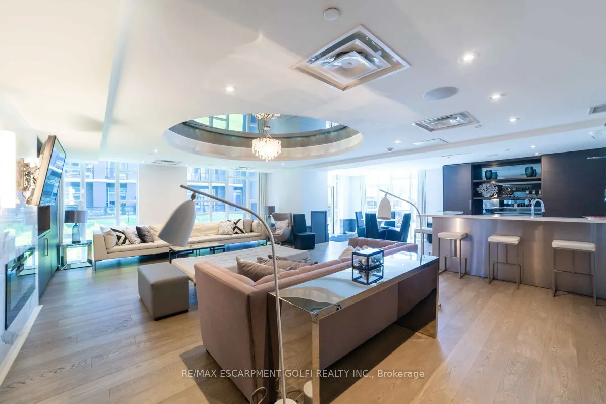 10 Concord Place, #201