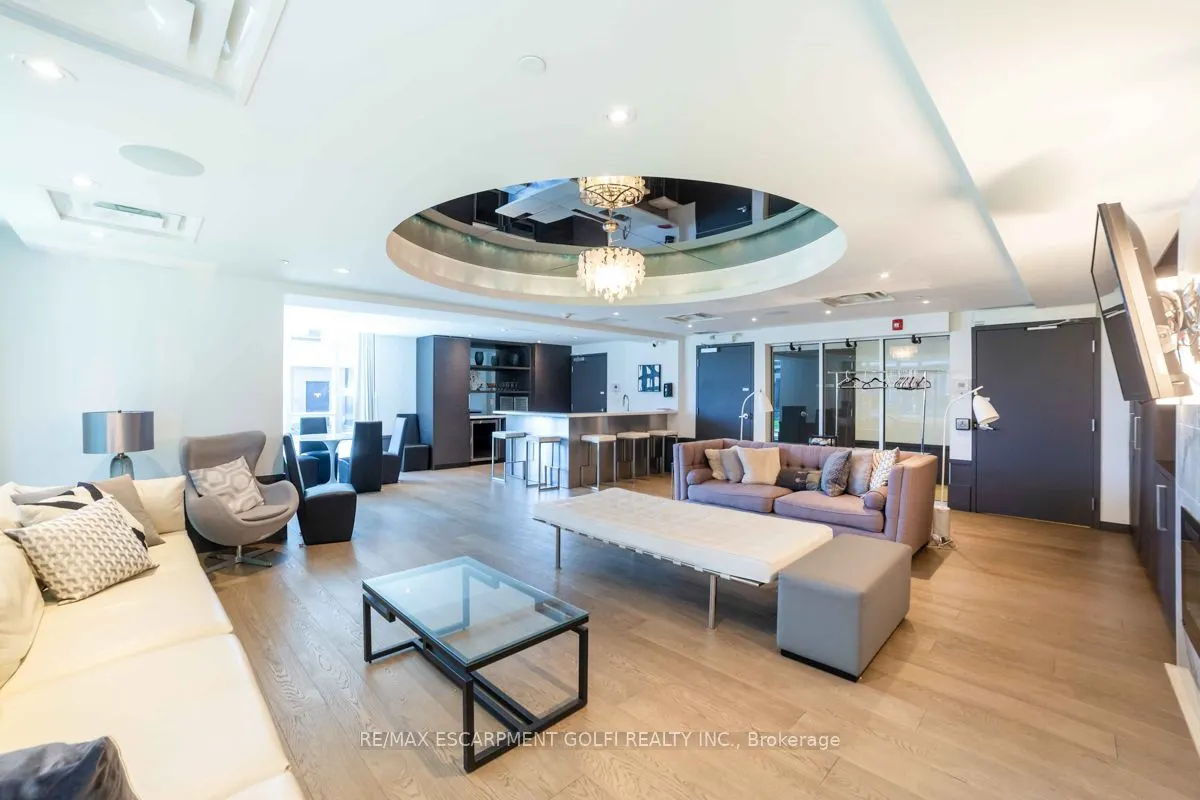 10 Concord Place, #201