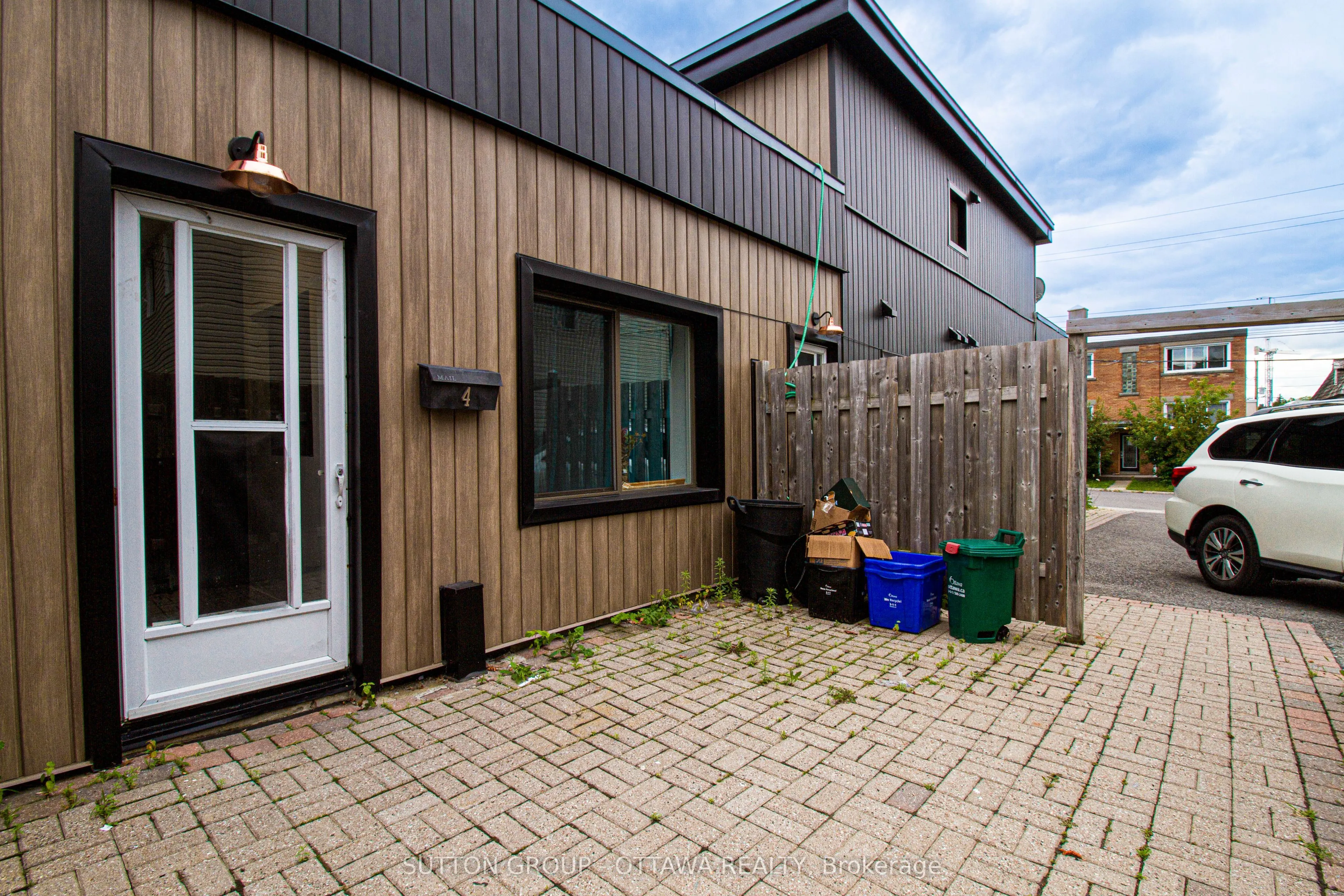309 Cyr Avenue