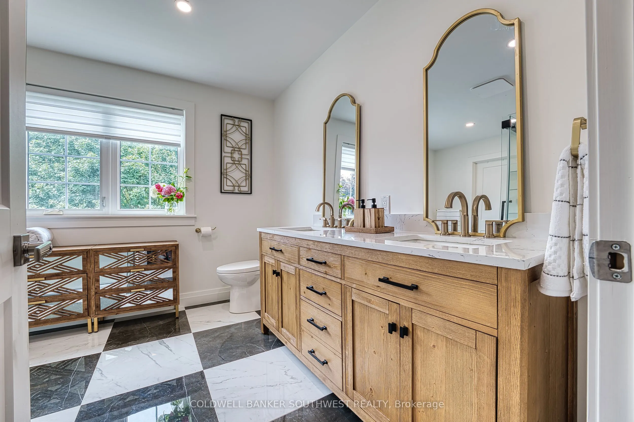 57 Mc Queen Court