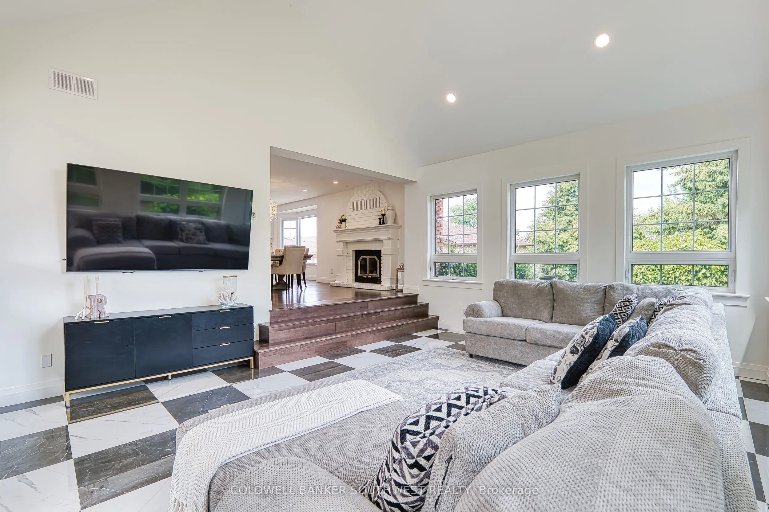 57 Mc Queen Court