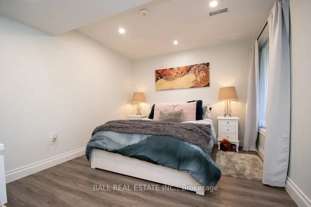 2546 Marsdale Drive