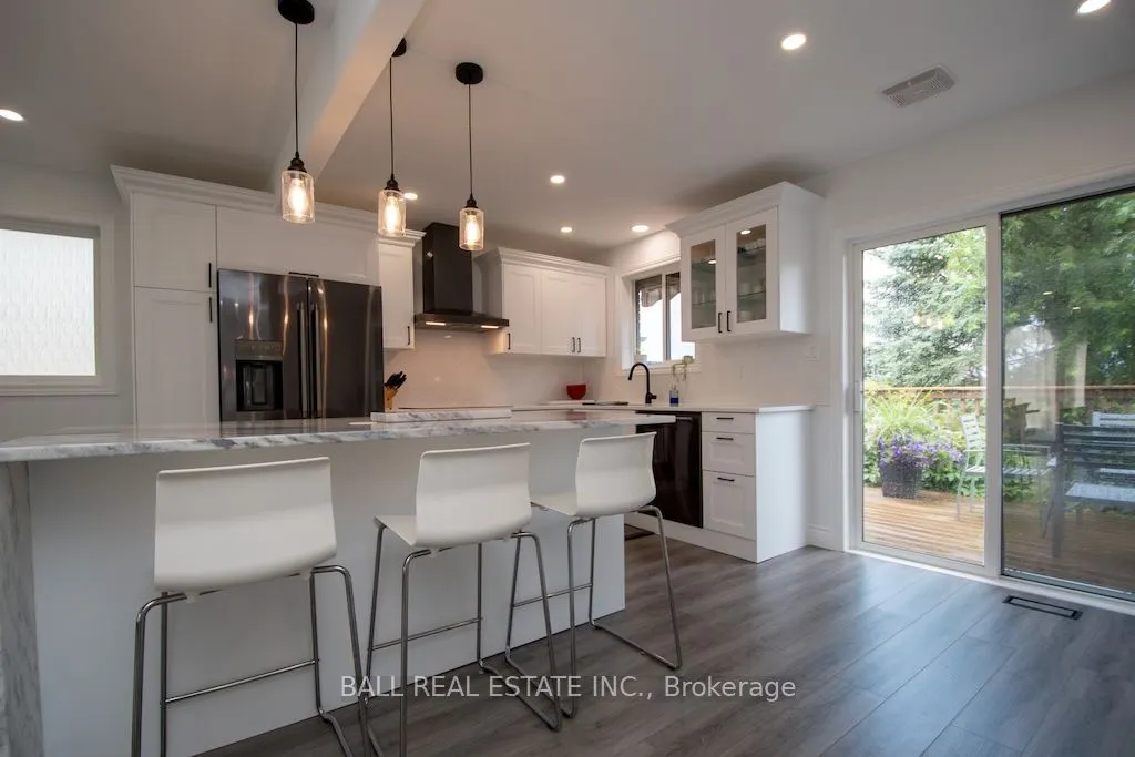 2546 Marsdale Drive