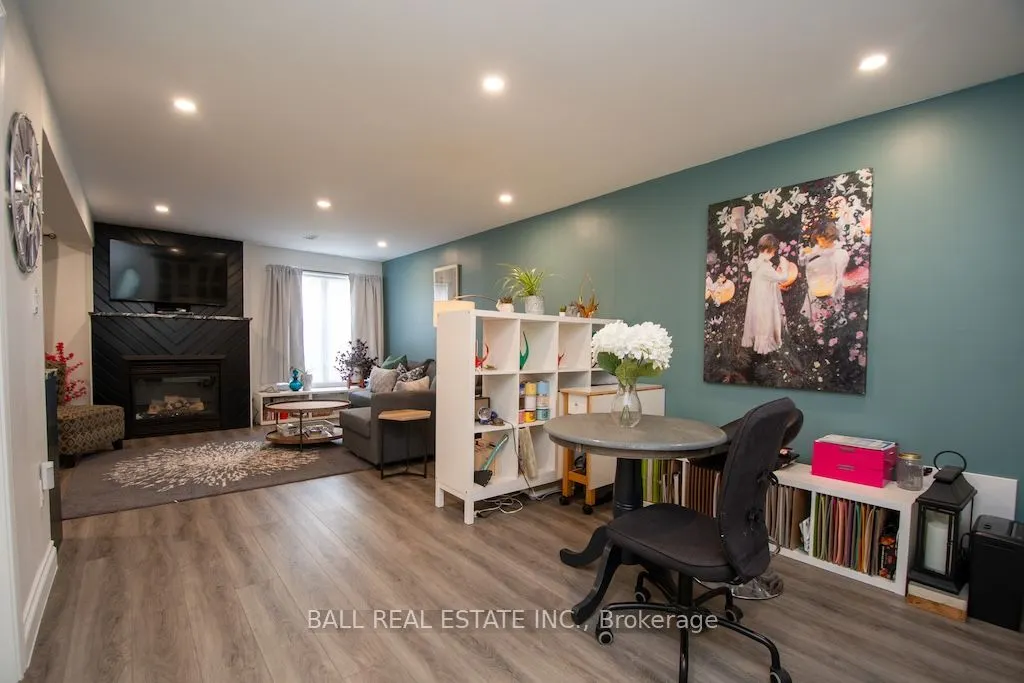 2546 Marsdale Drive