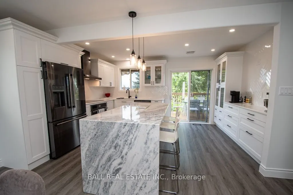 2546 Marsdale Drive