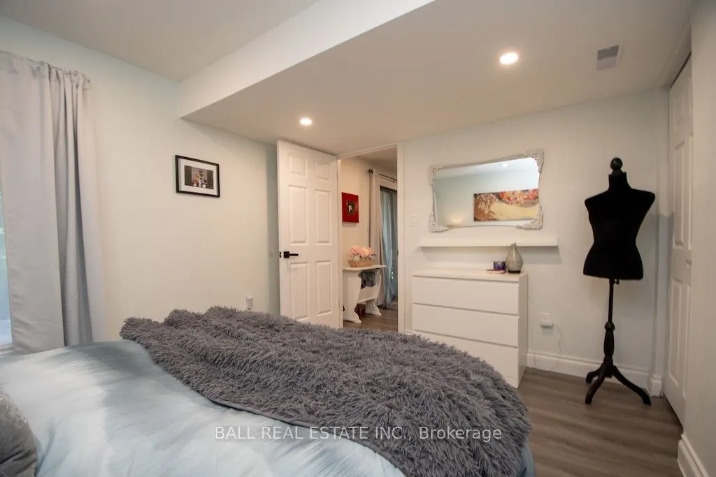 2546 Marsdale Drive