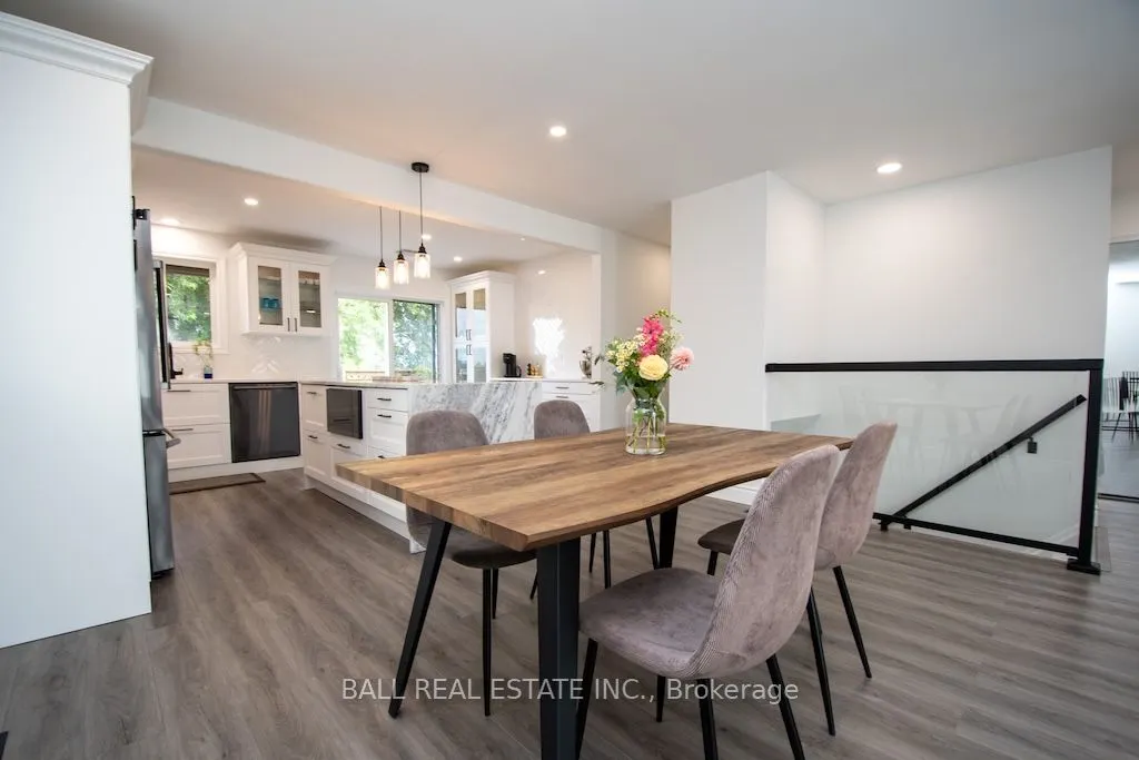 2546 Marsdale Drive