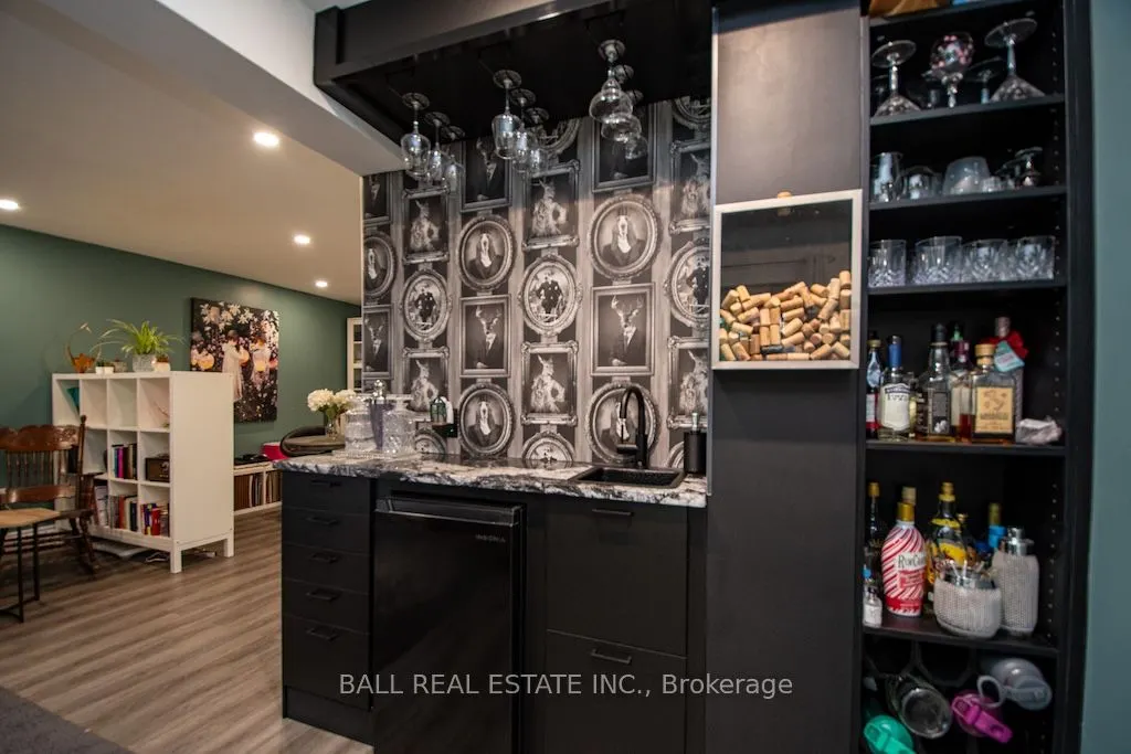 2546 Marsdale Drive