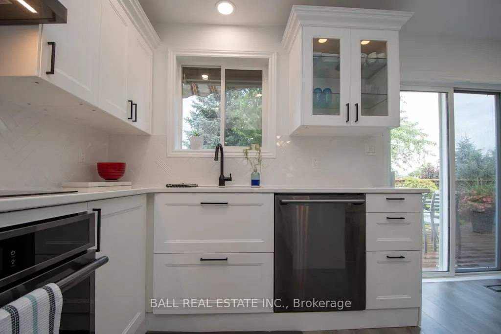 2546 Marsdale Drive