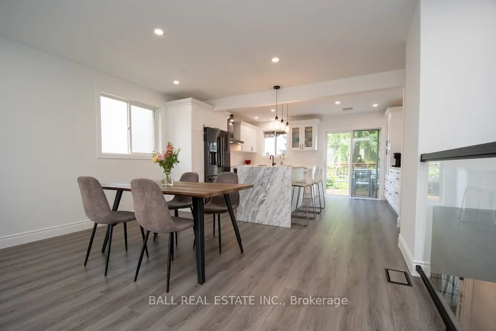 2546 Marsdale Drive
