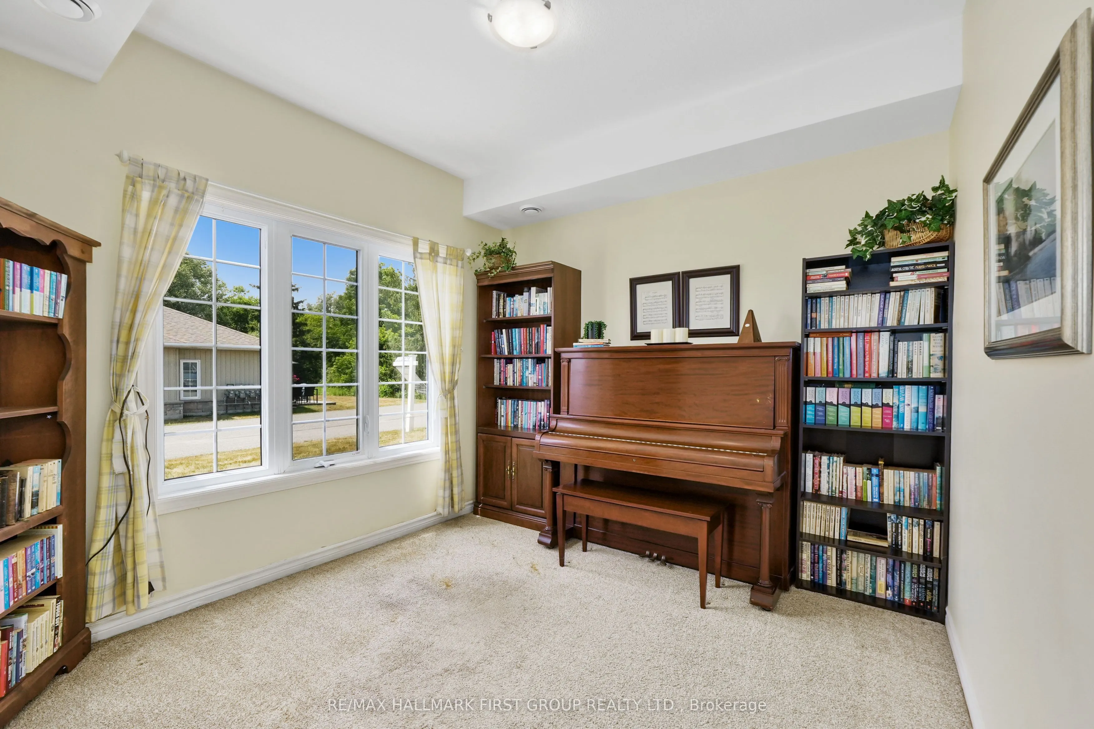 17 George Court, #203
