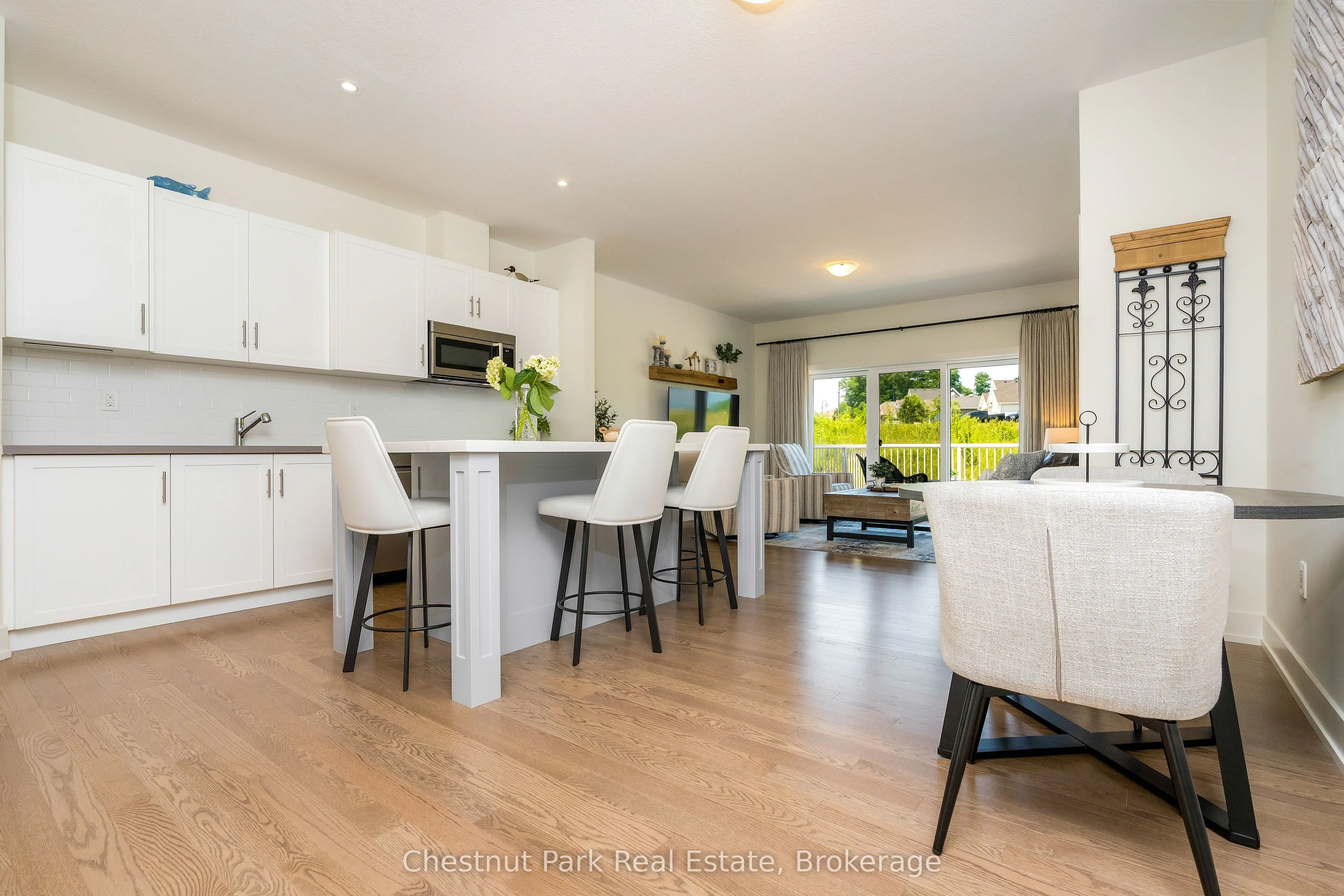 161 Hawthorn Crescent #33