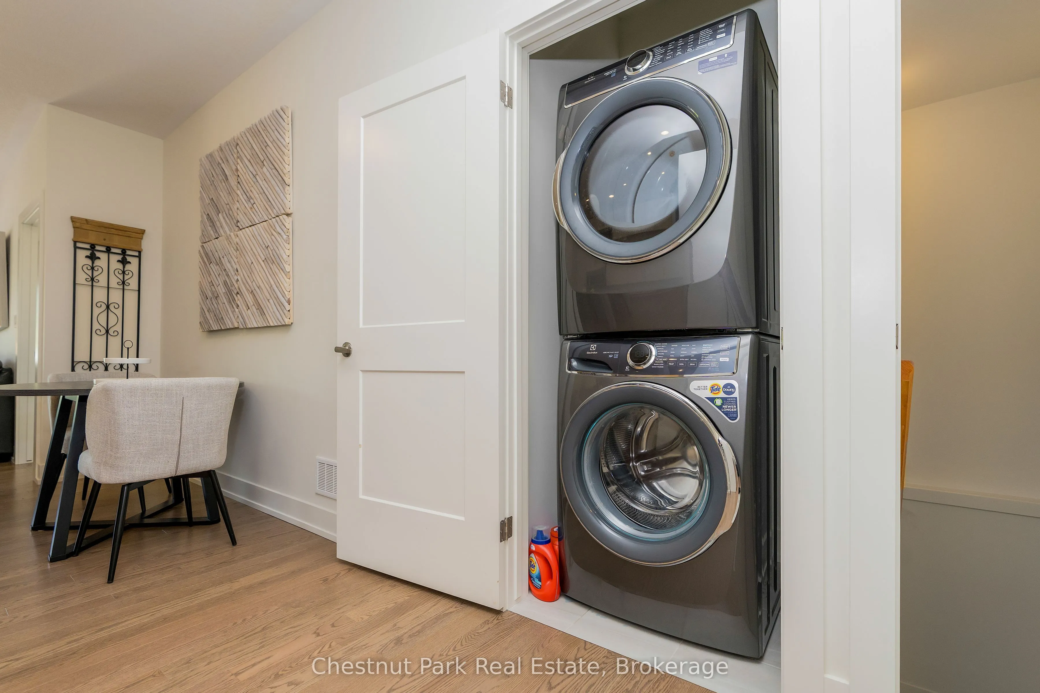 161 Hawthorn Crescent #33