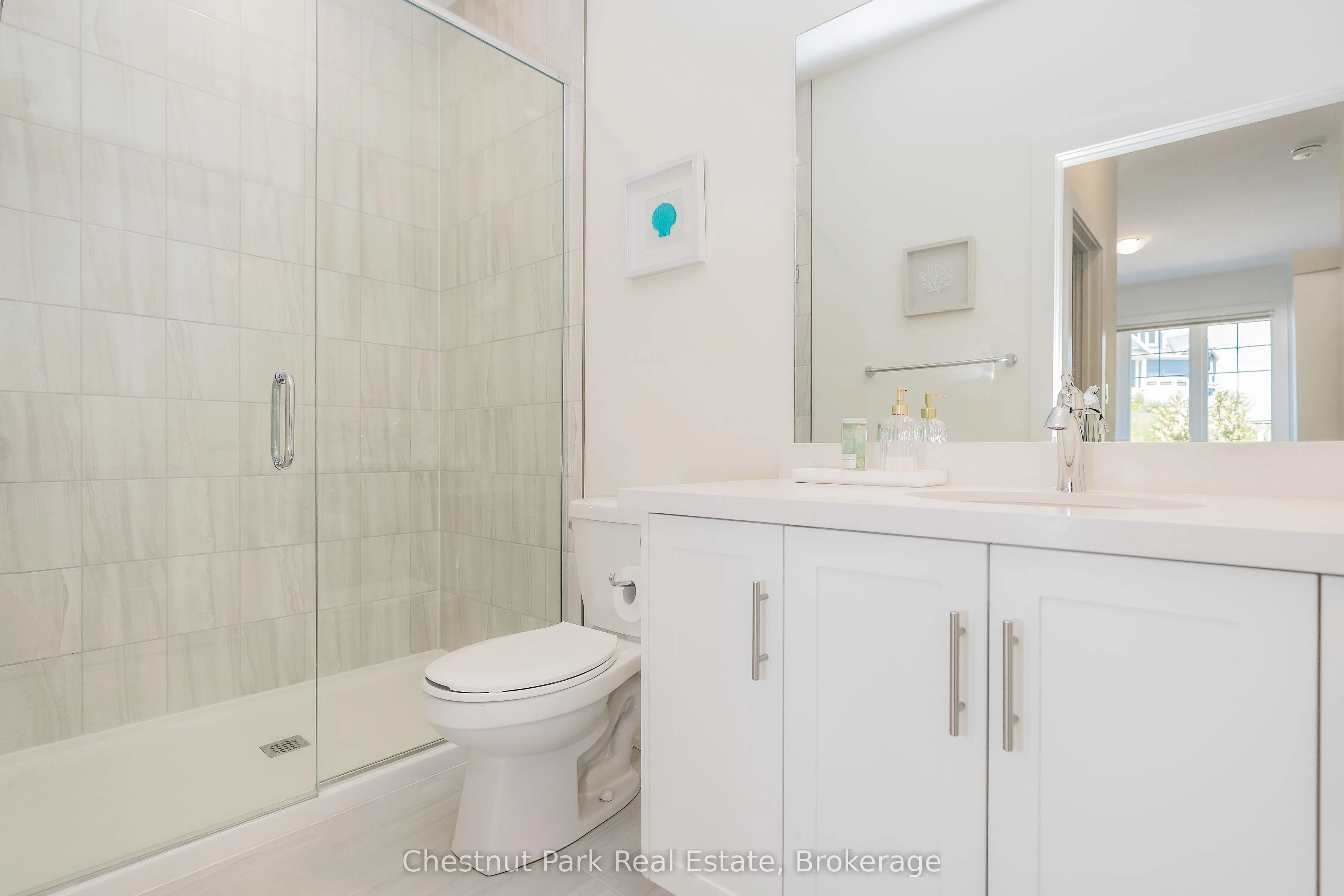 161 Hawthorn Crescent #33