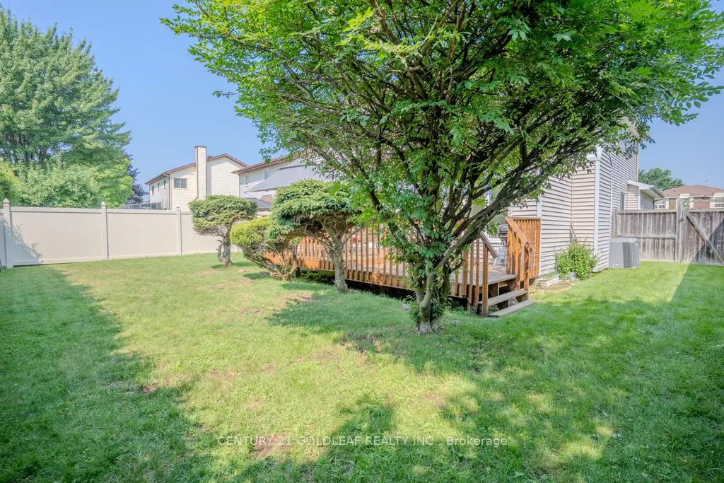612 Chenier Way