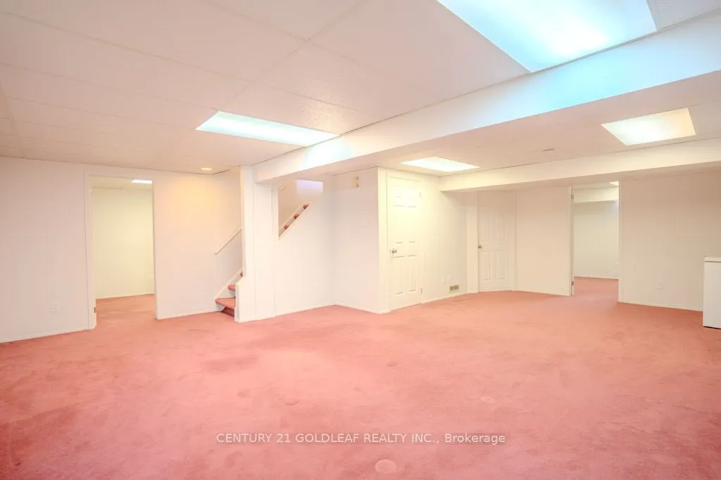 612 Chenier Way