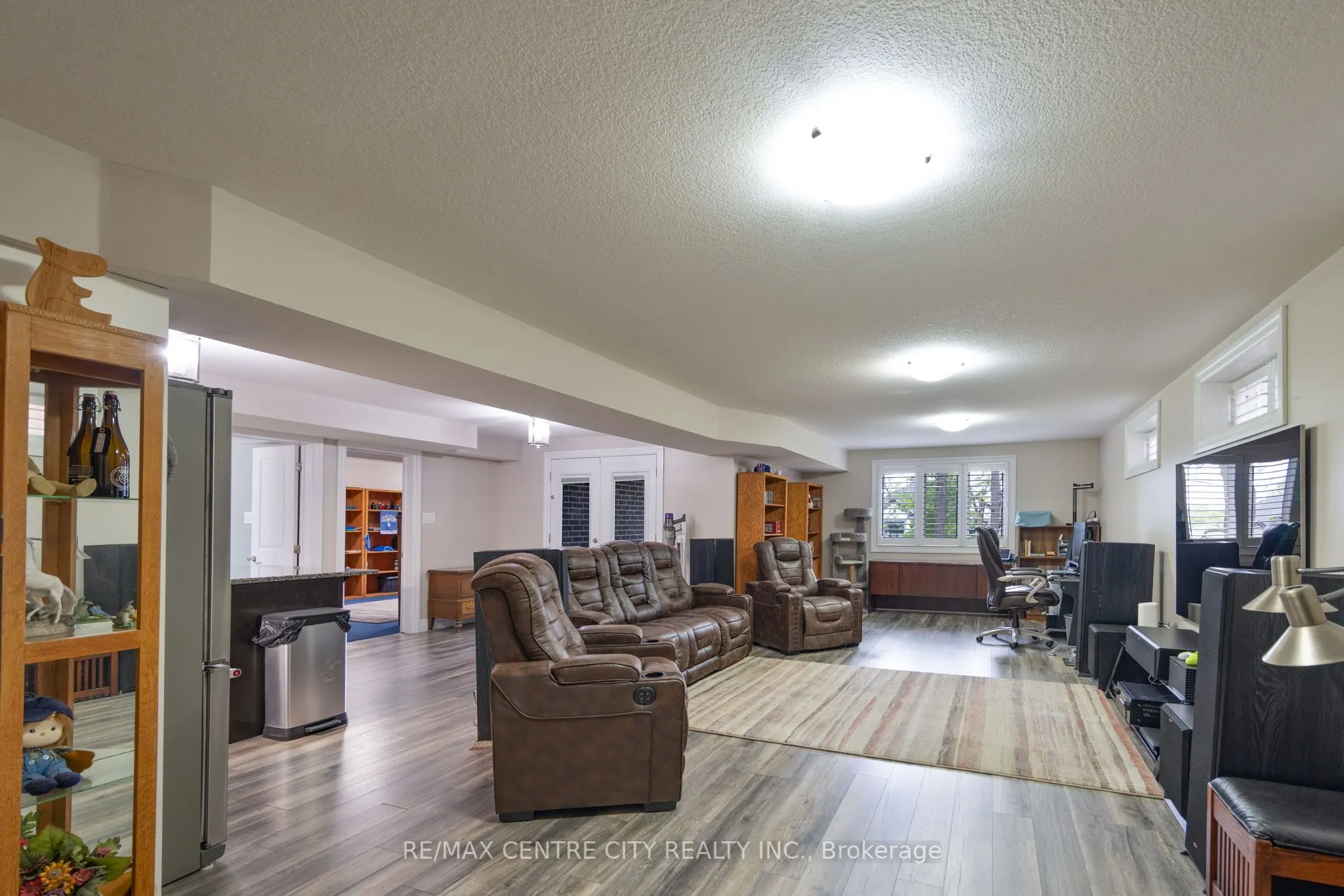 2800 Sheffield Place
