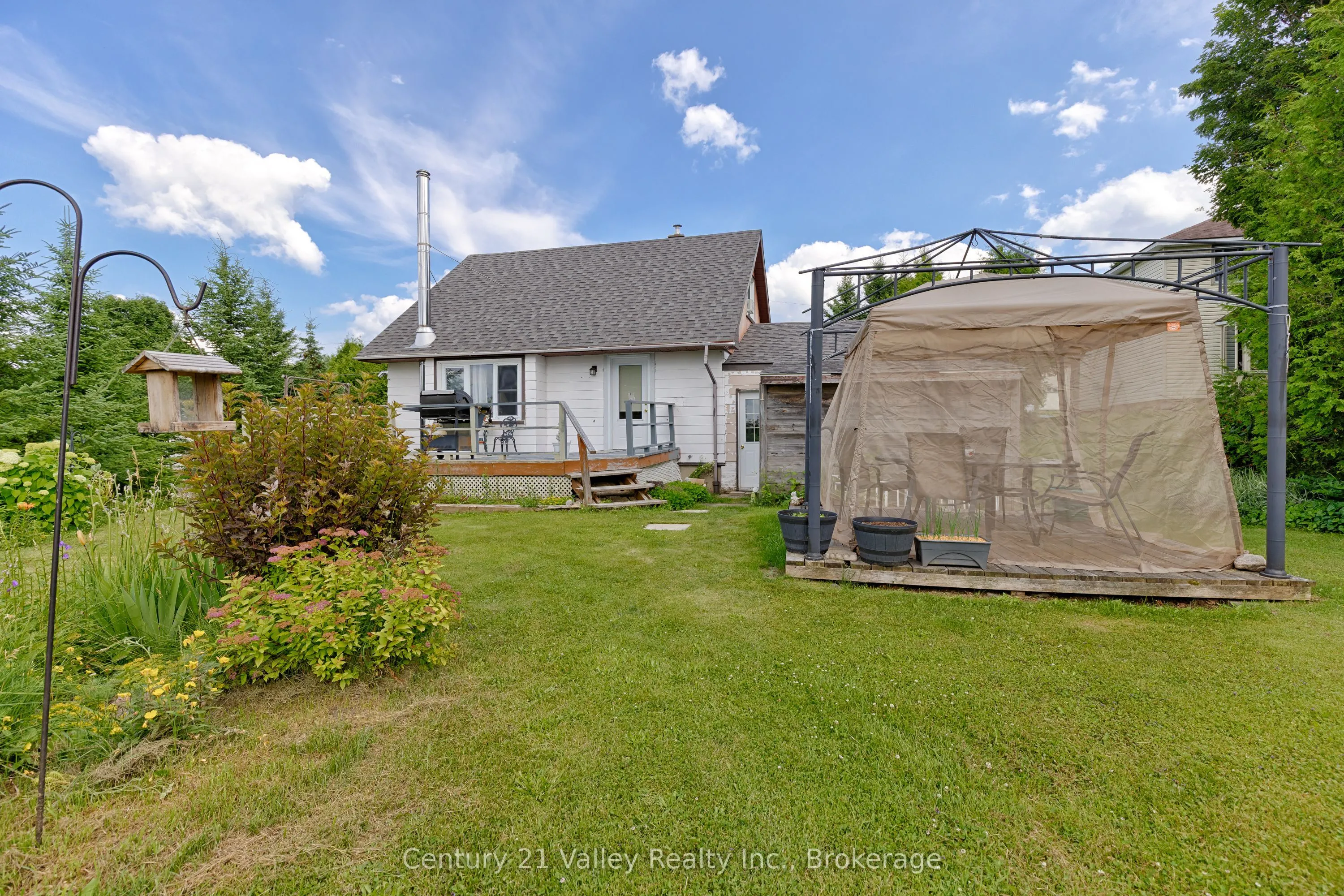 19 Algonquin Road