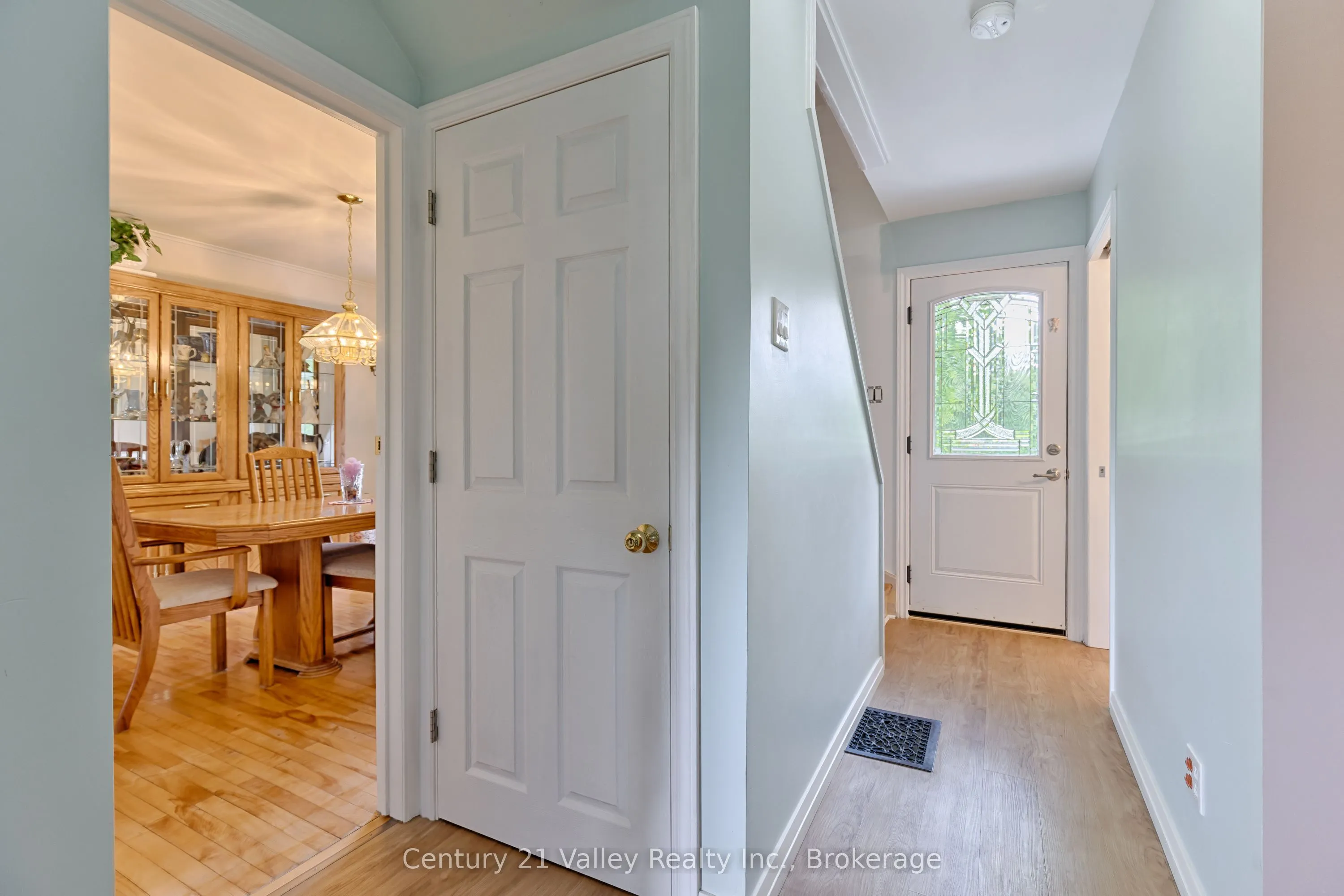 19 Algonquin Road