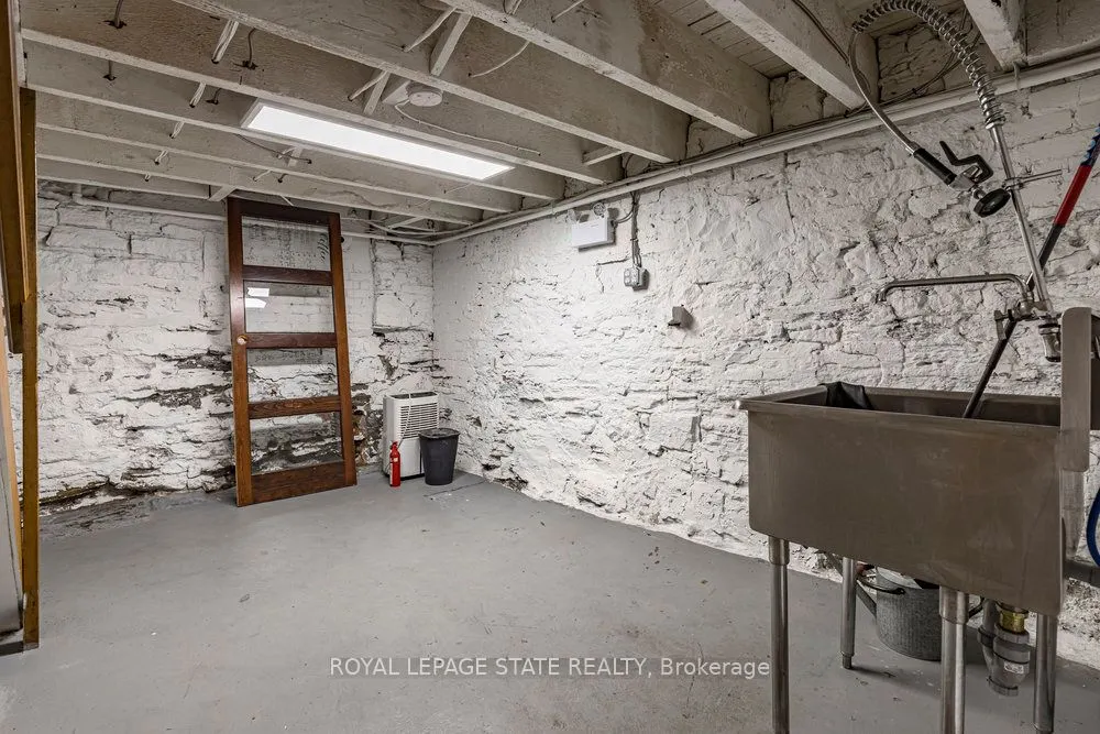 203 King Street E, ##1
