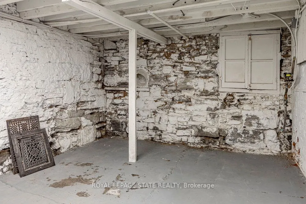 203 King Street E, ##1