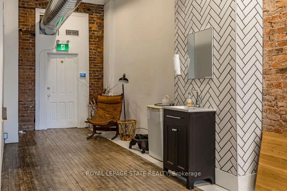 203 King Street E, ##1