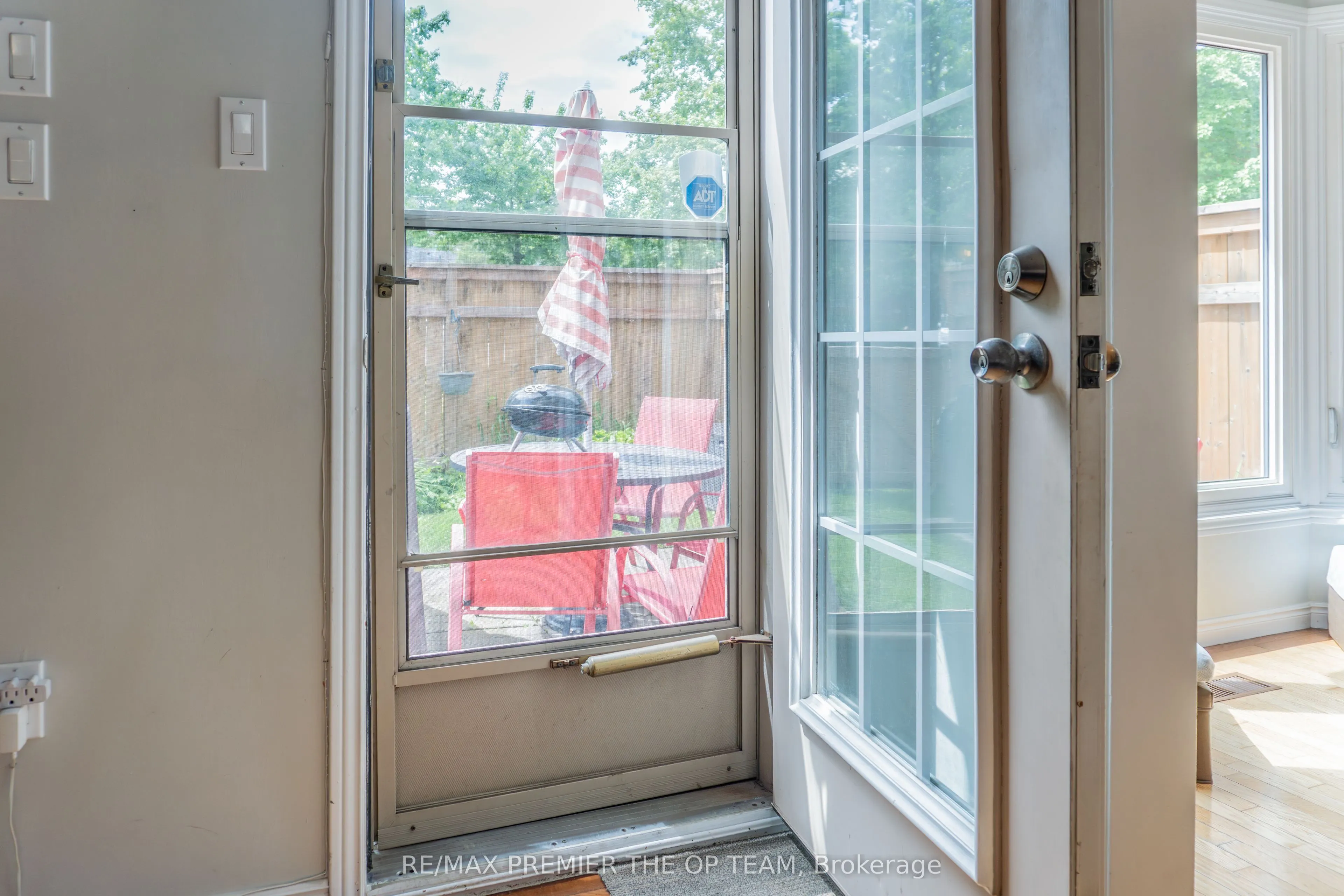 255 Mount Albion Road, #3