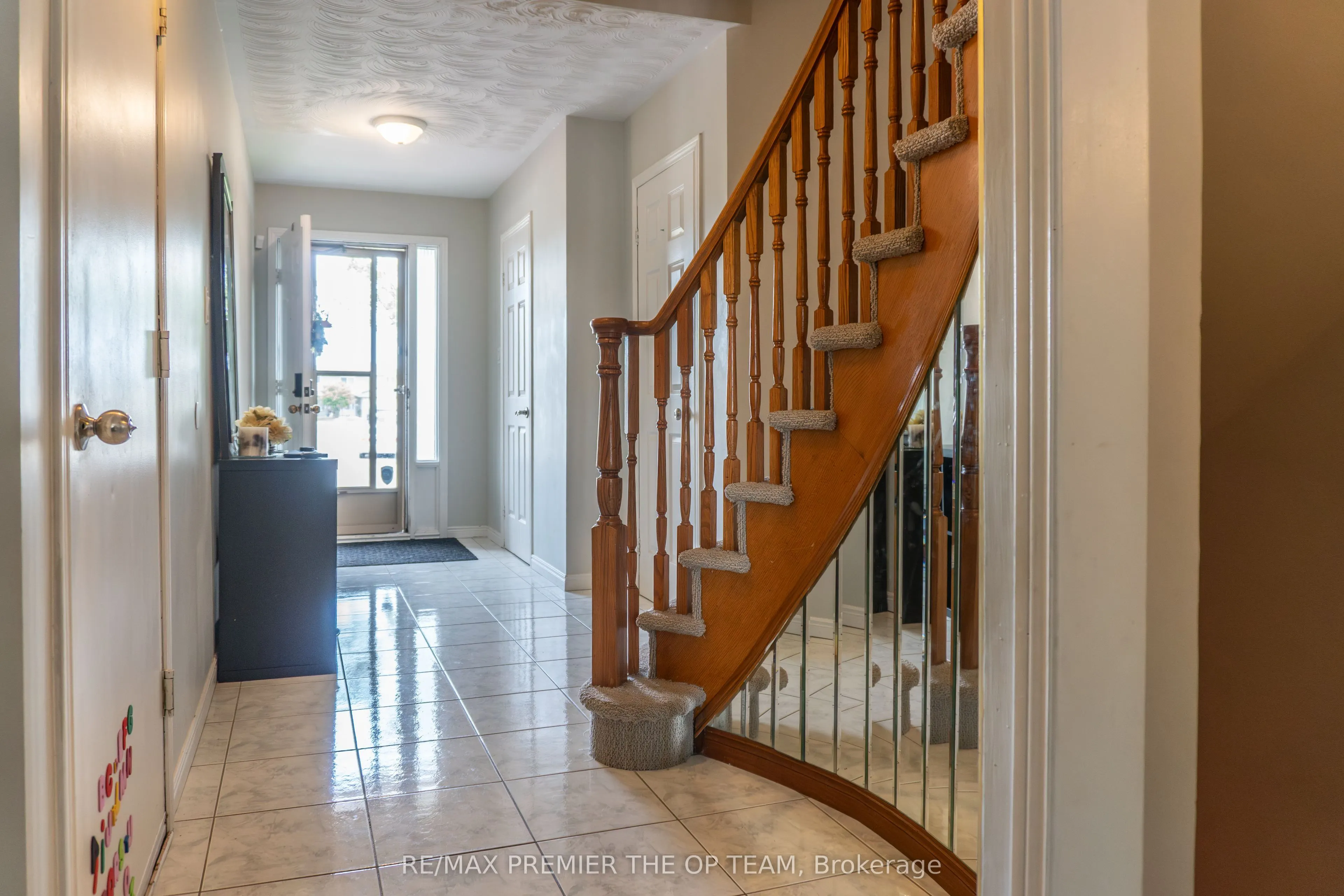 255 Mount Albion Road, #3