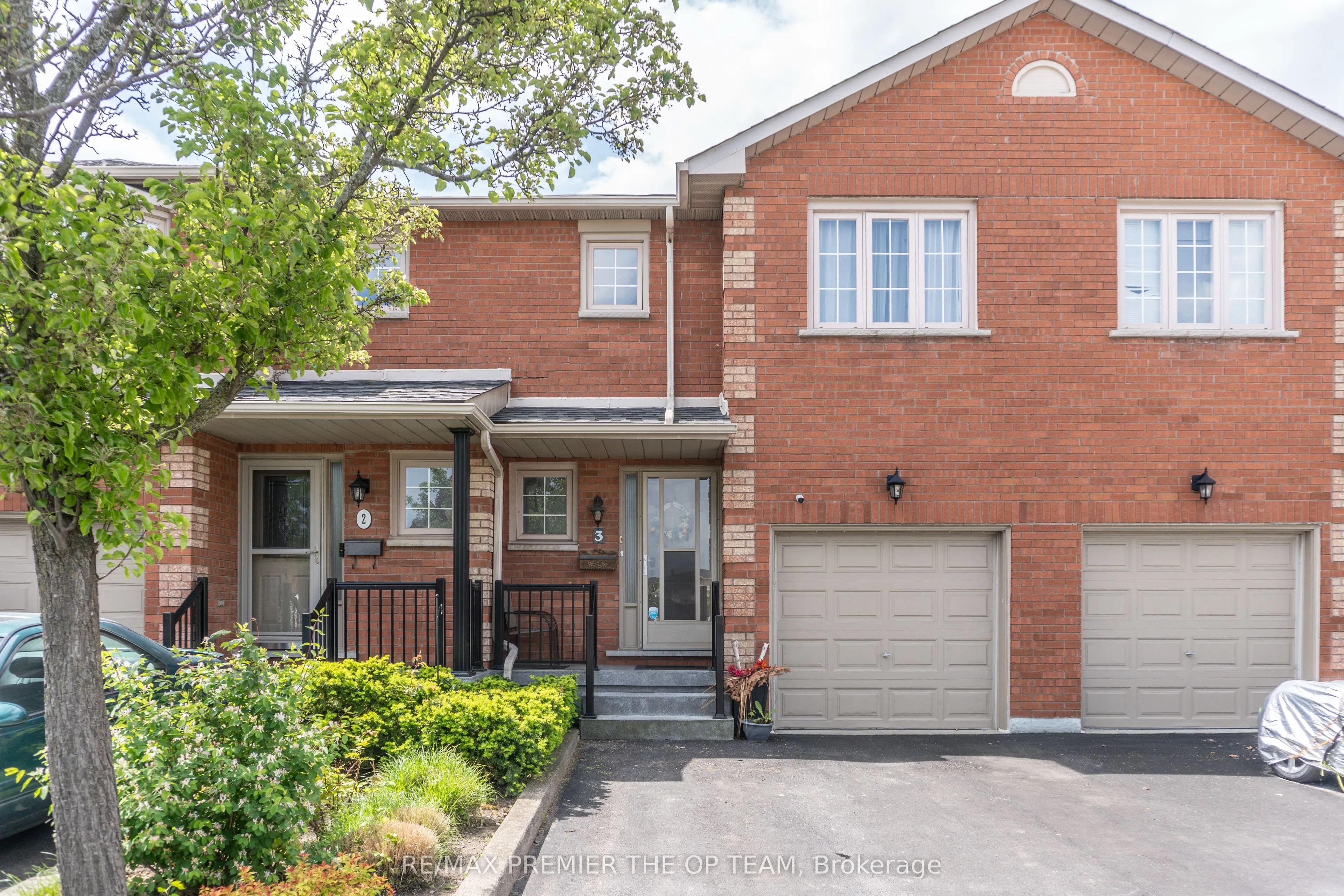 255 Mount Albion Road, #3