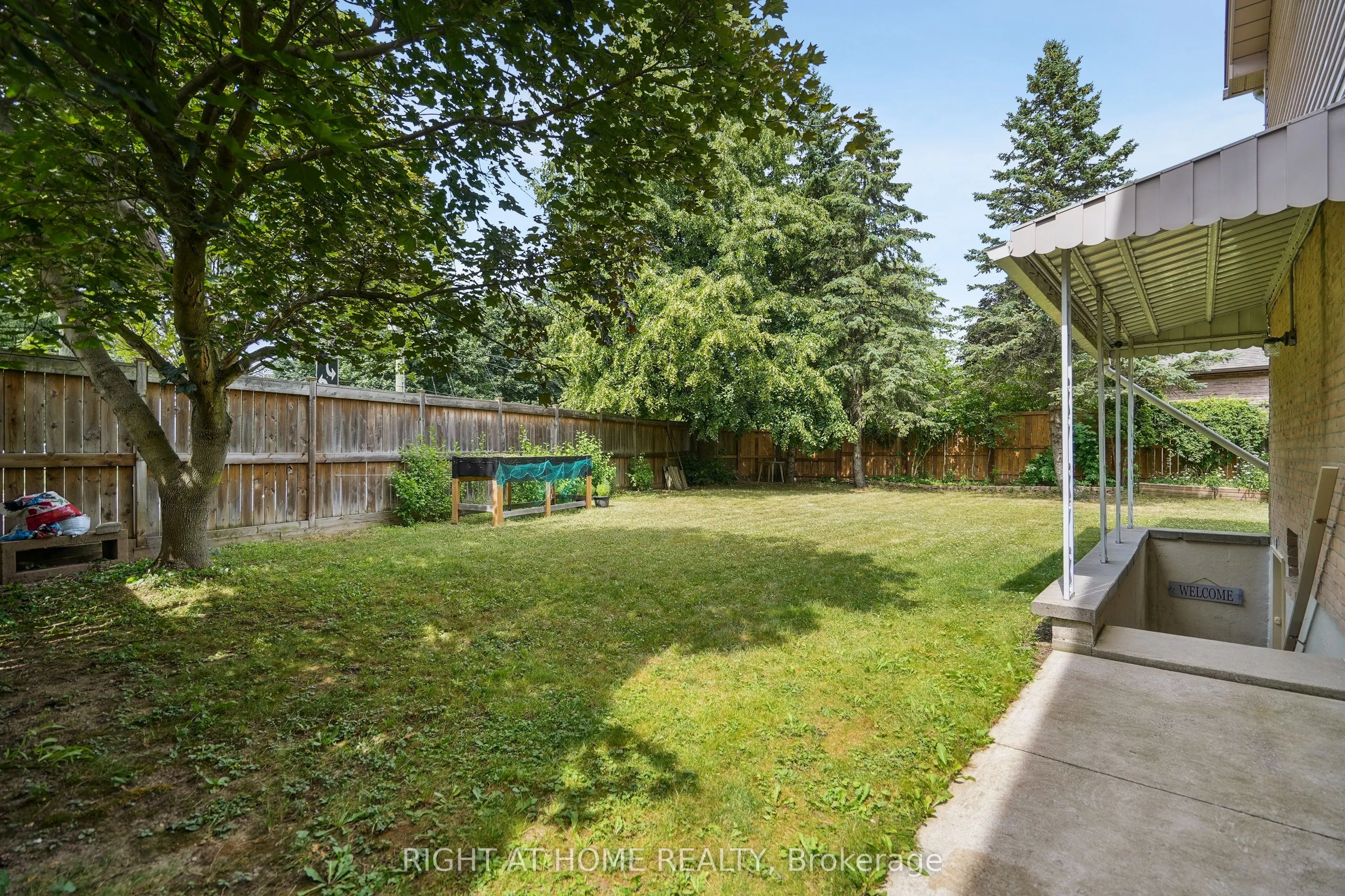 309 Amberly Boulevard