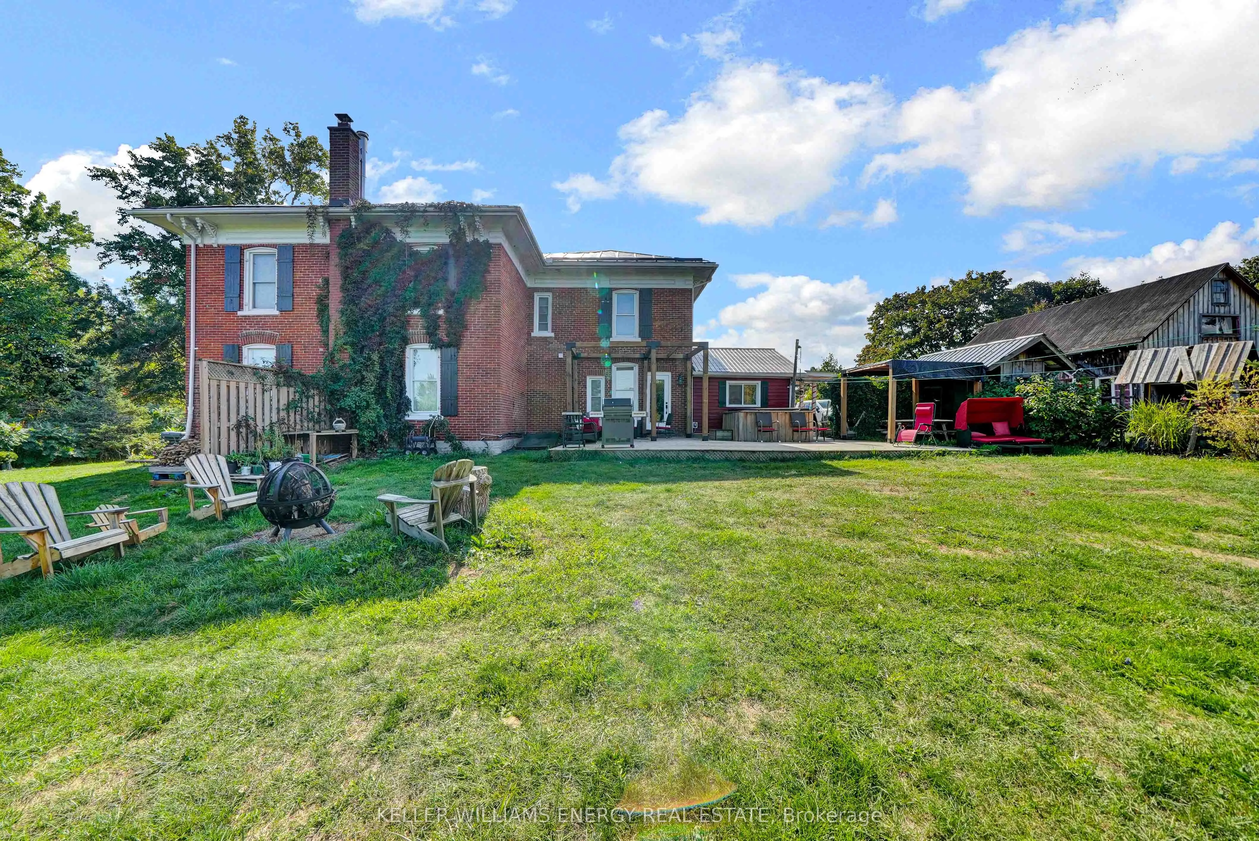 7685 County 2 Road