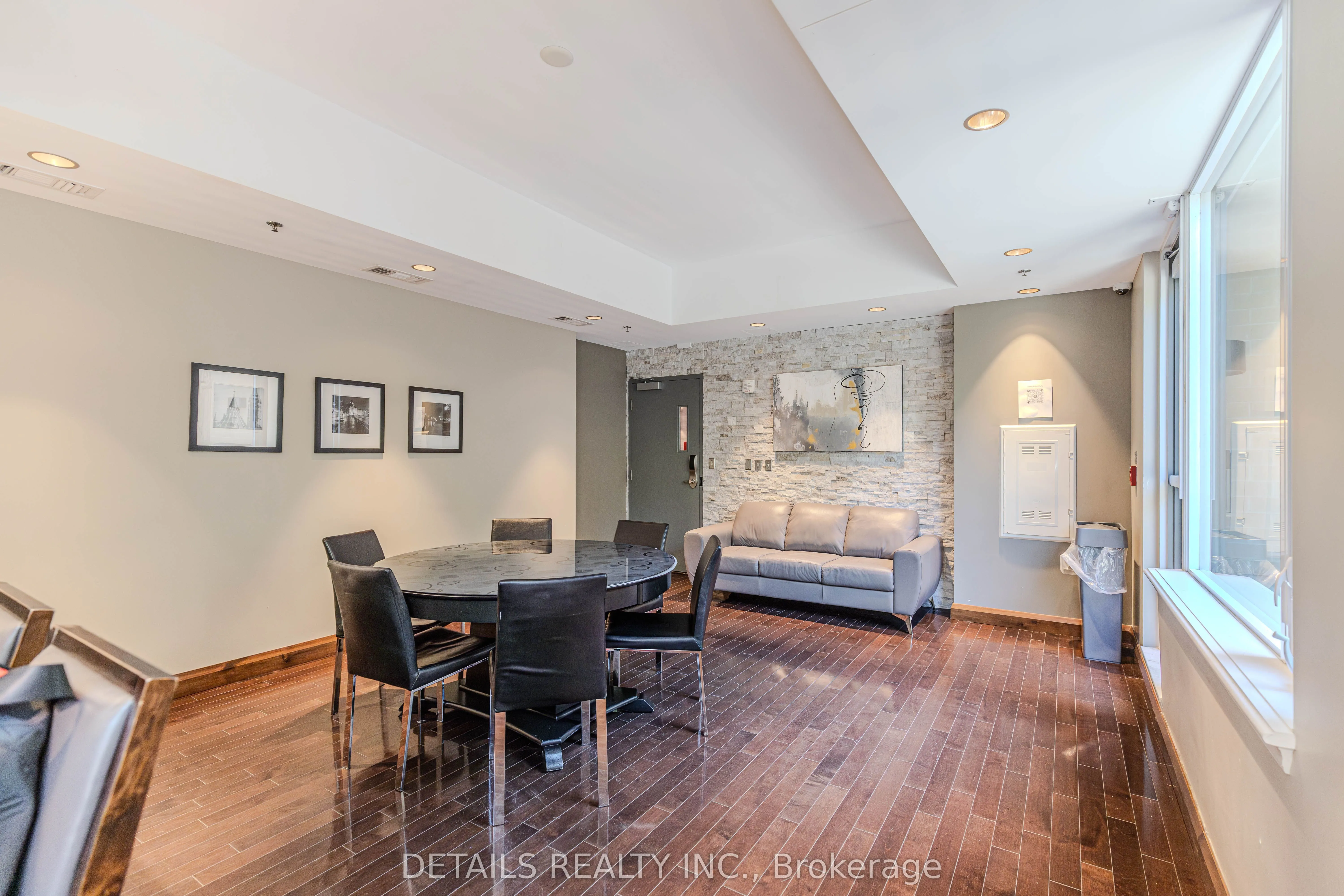 238 Besserer Street, ##717