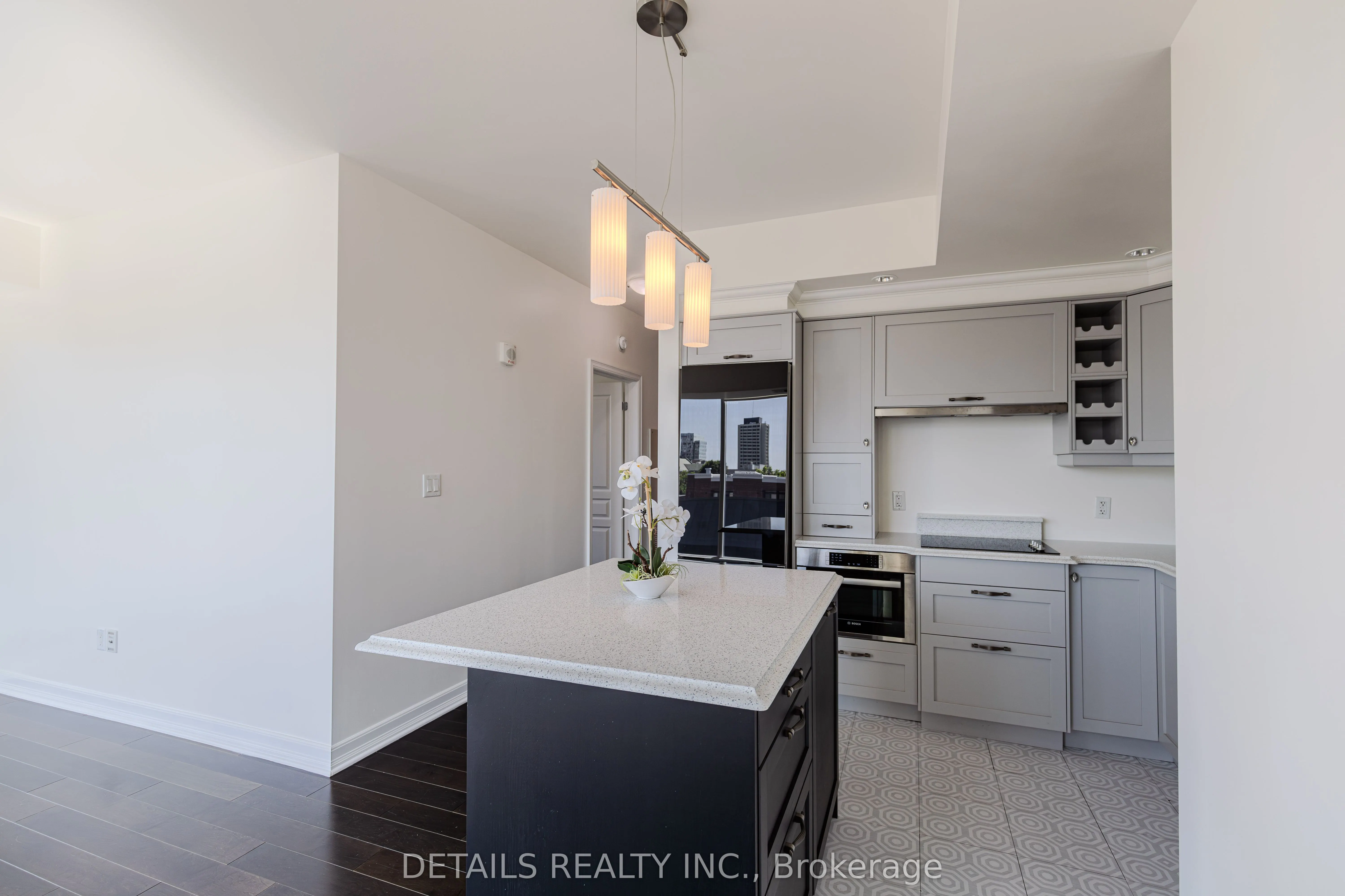 238 Besserer Street, ##717