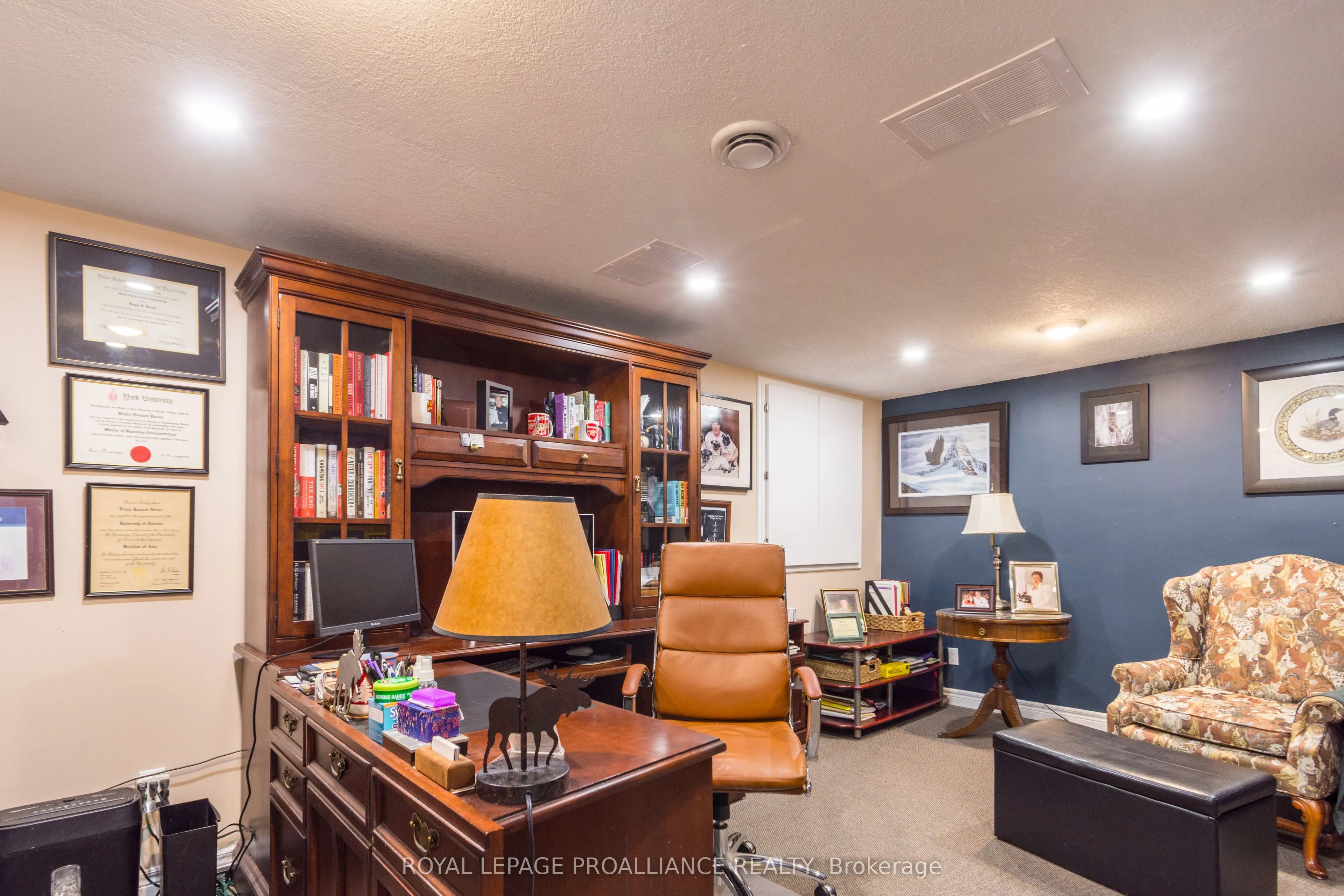 56 Parkview Heights