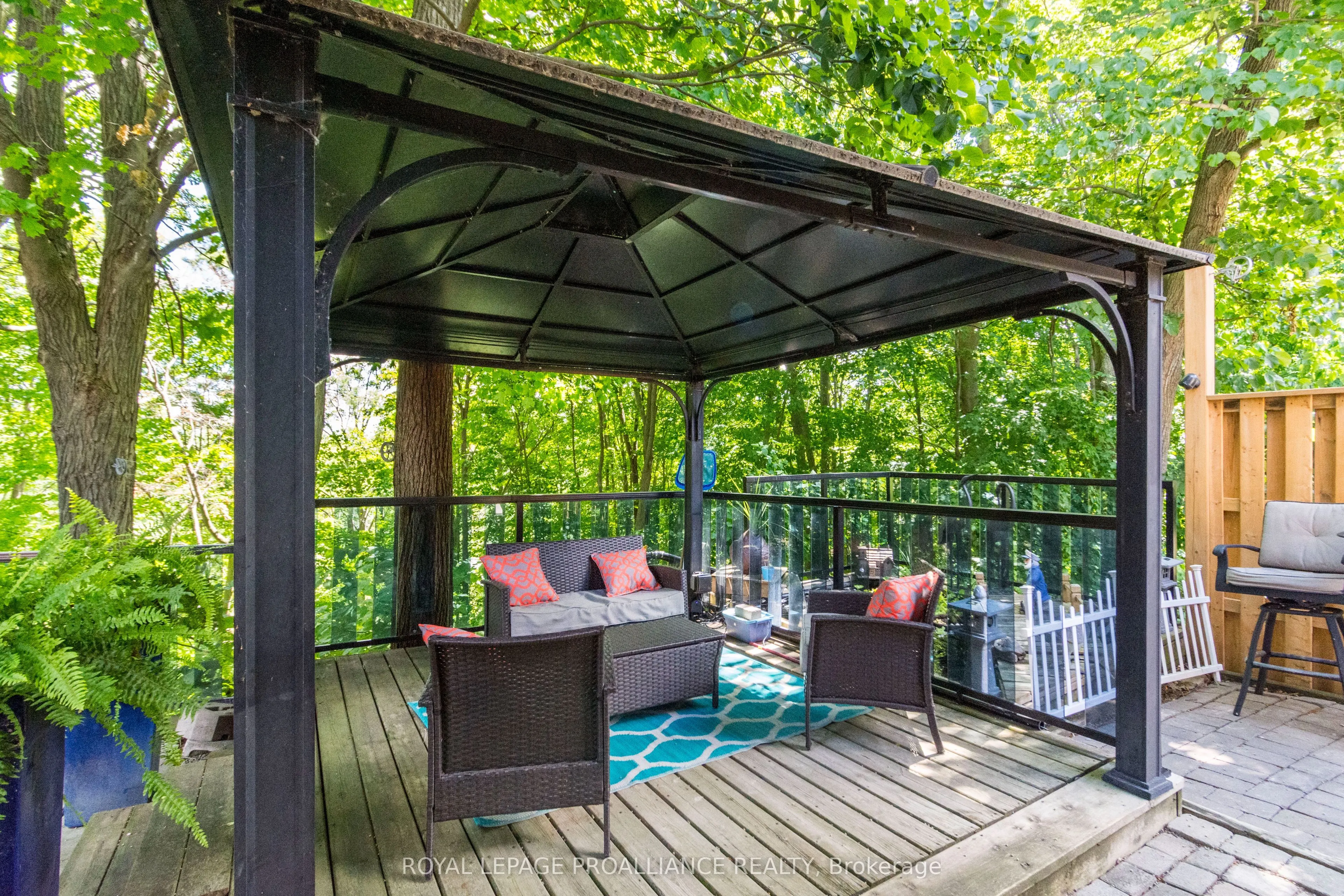 56 Parkview Heights