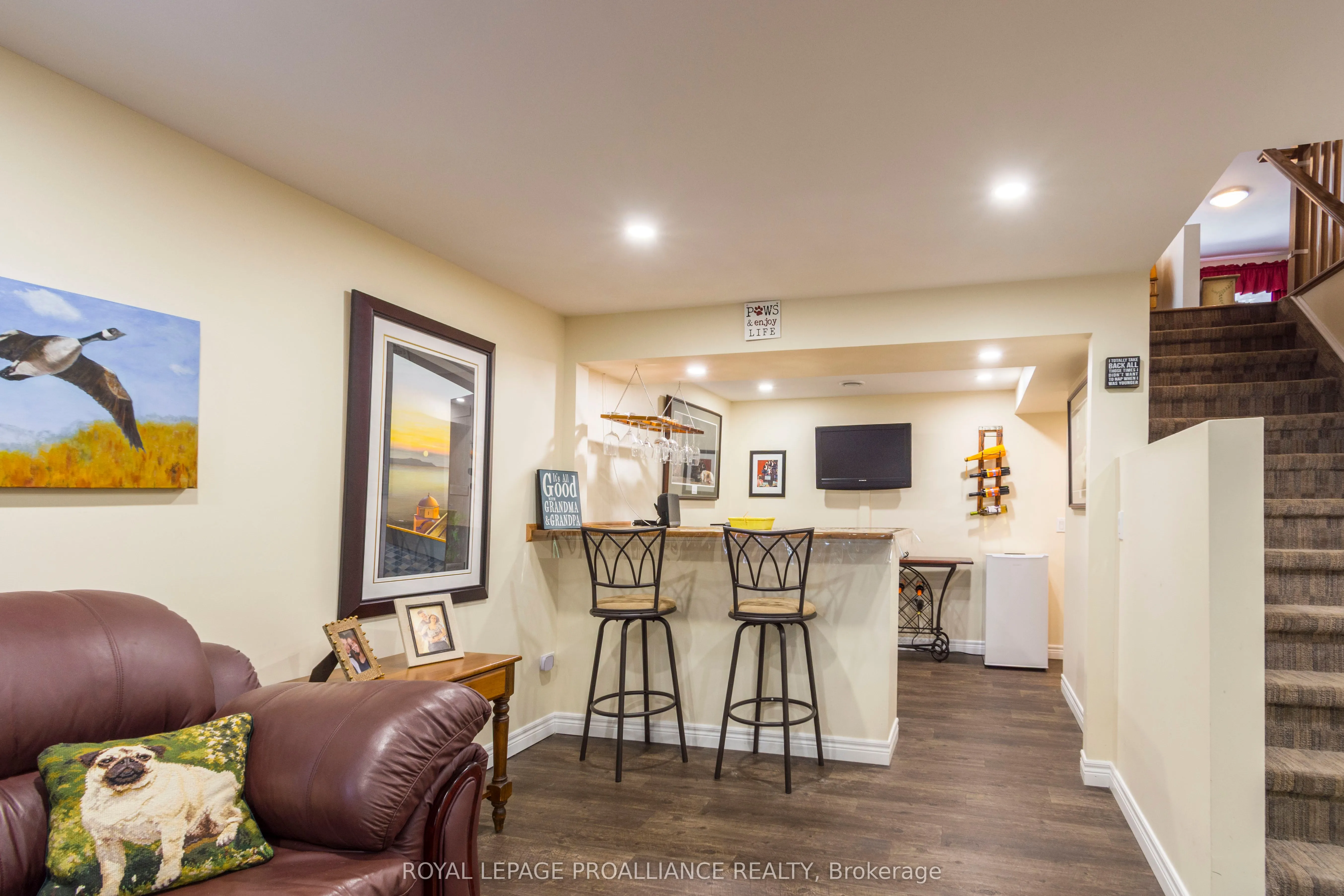 56 Parkview Heights