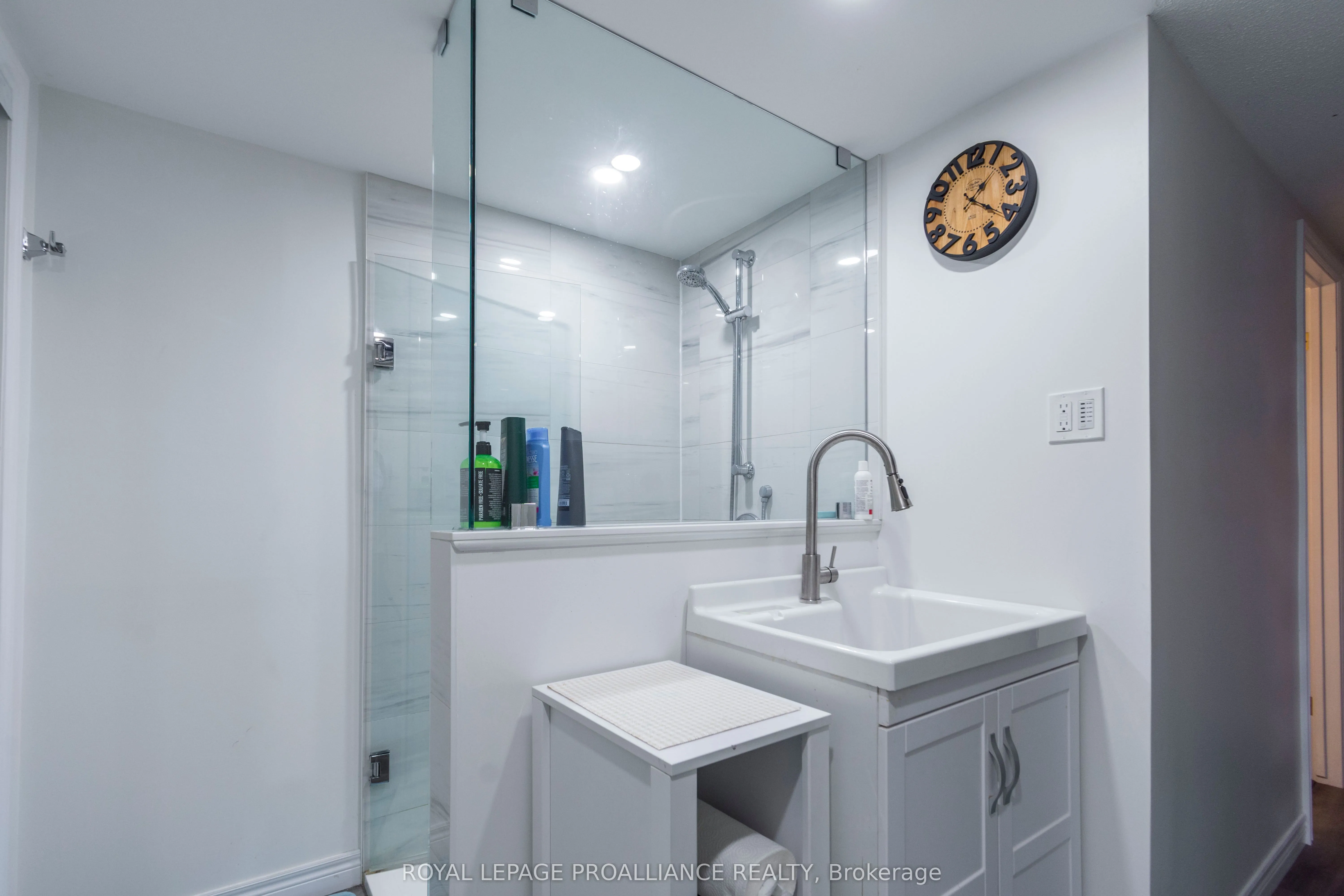56 Parkview Heights
