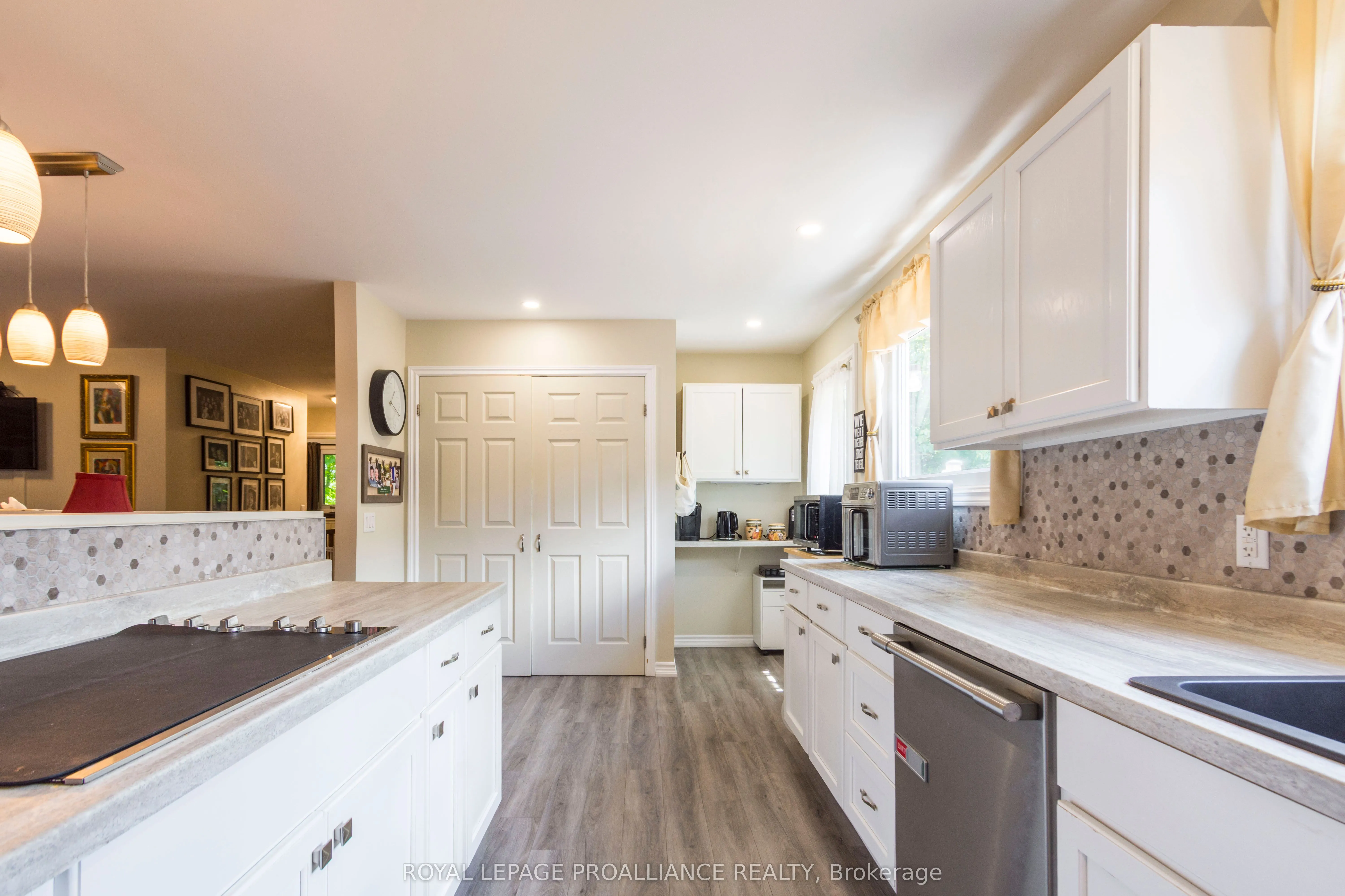 56 Parkview Heights