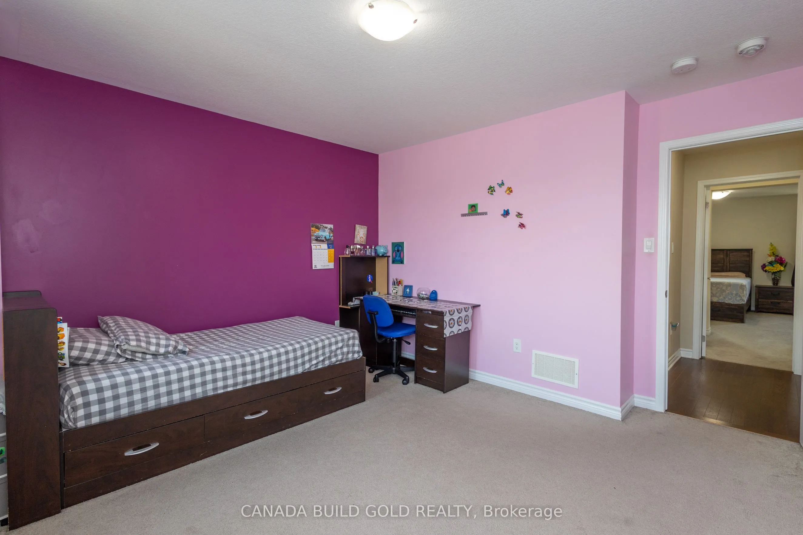 83 West Oak Trail
