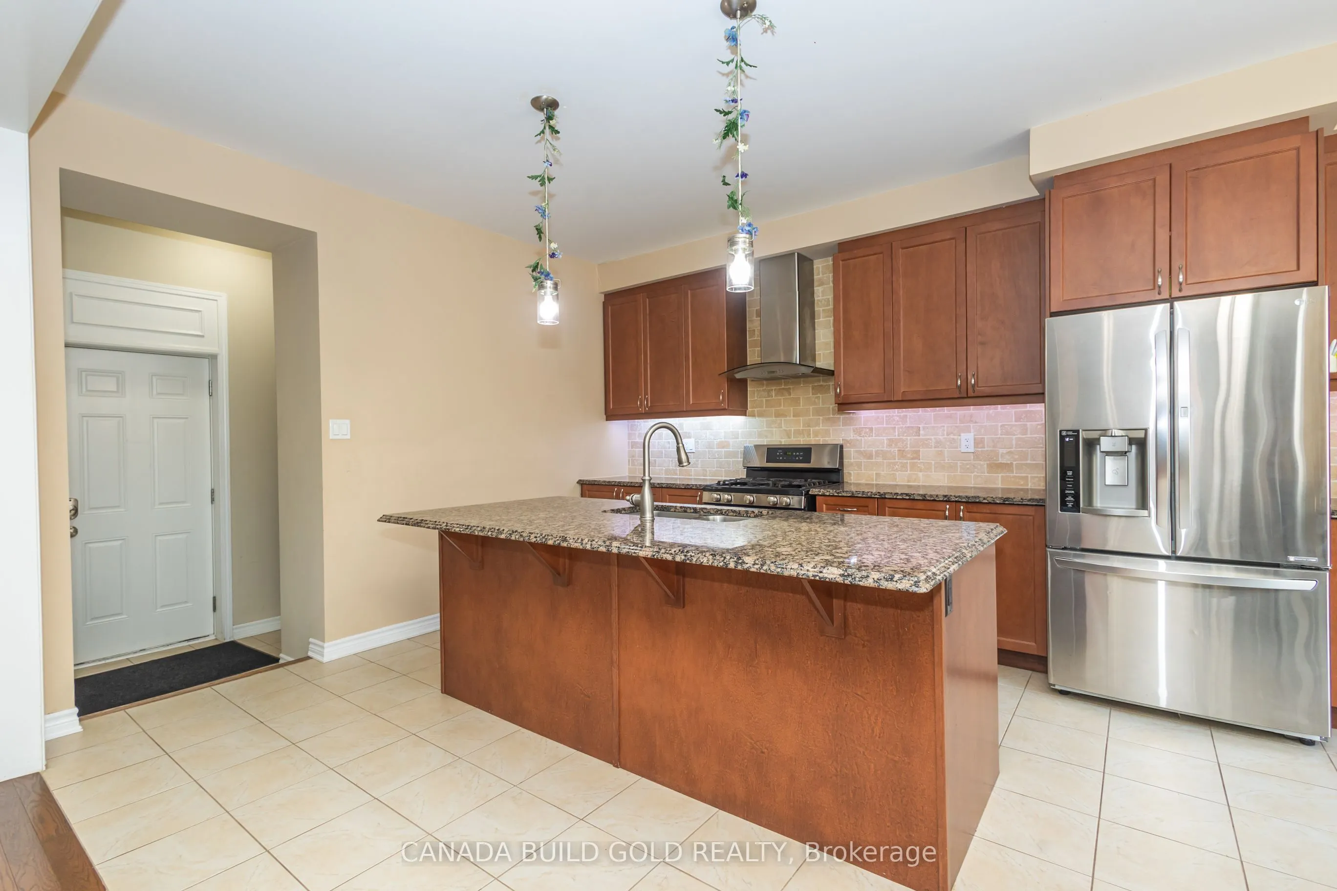 83 West Oak Trail