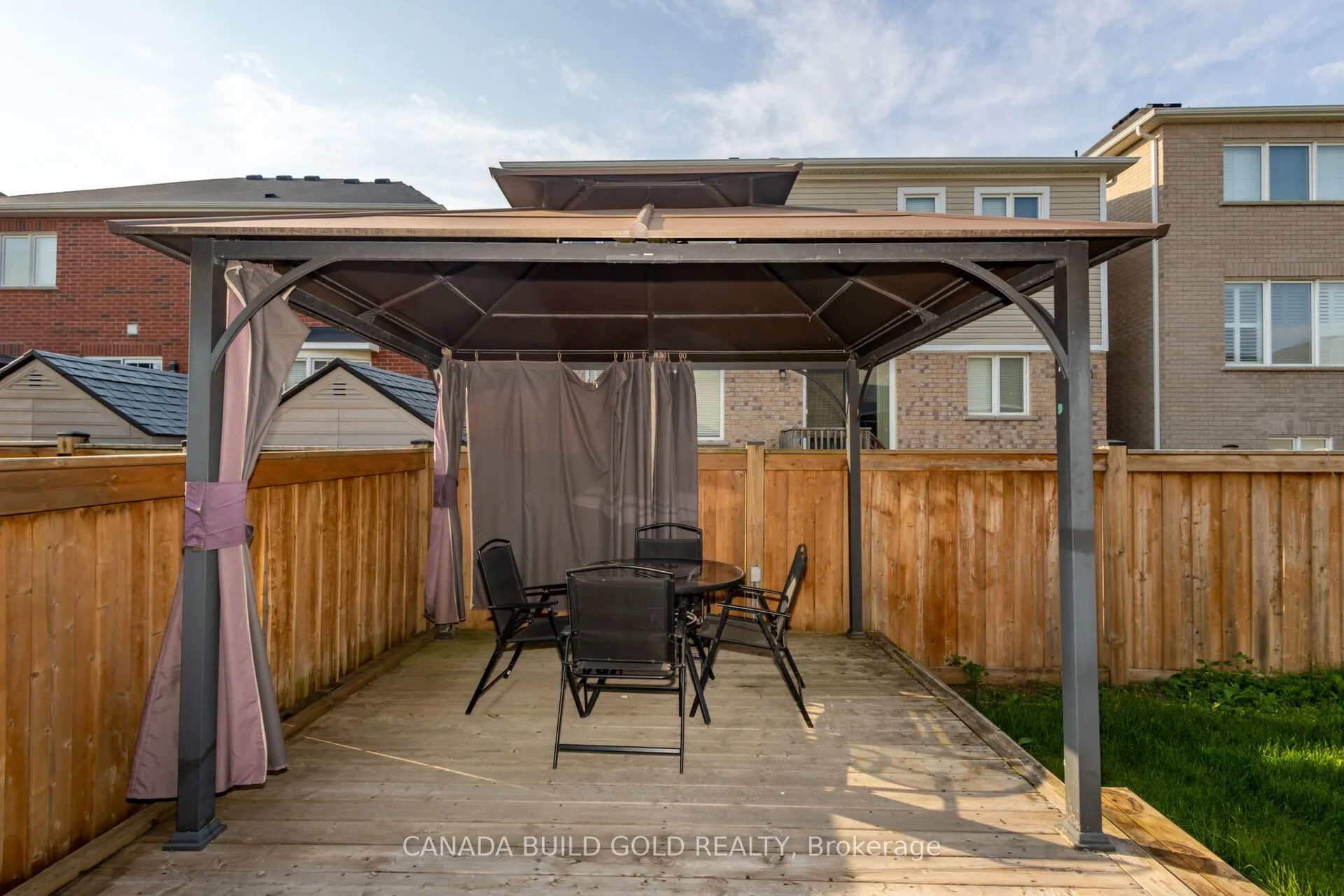 83 West Oak Trail