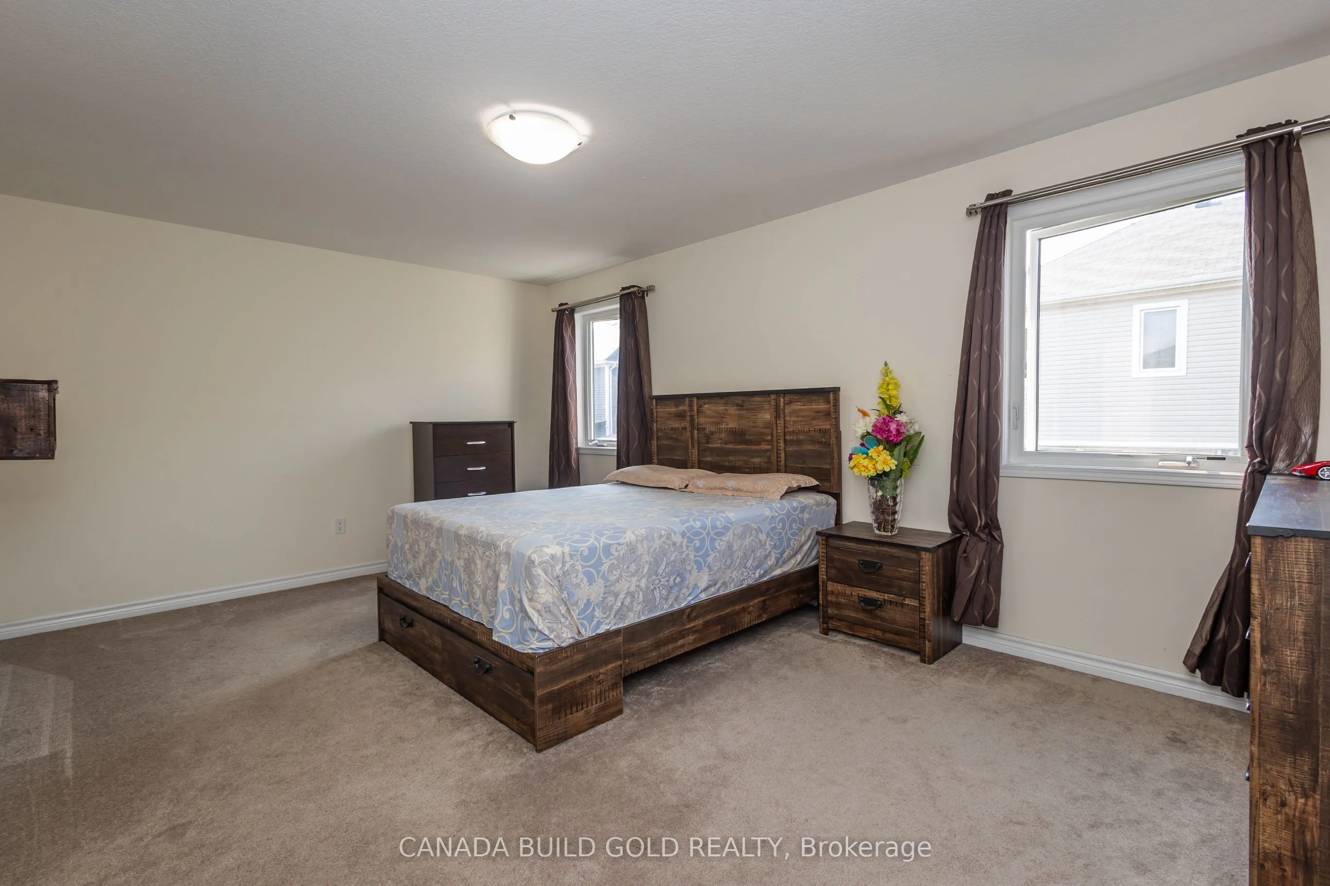 83 West Oak Trail