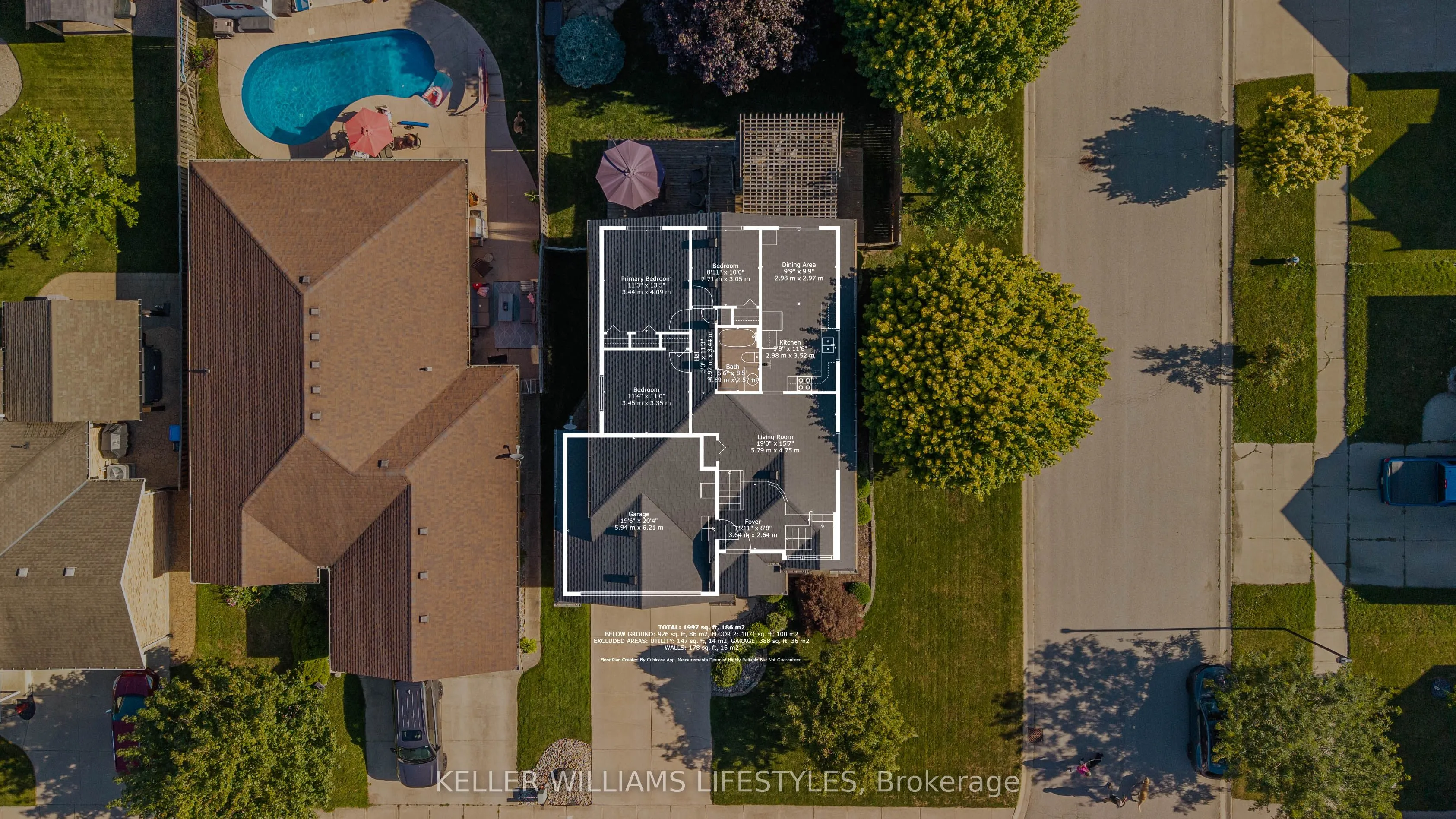 598 Harris Circle