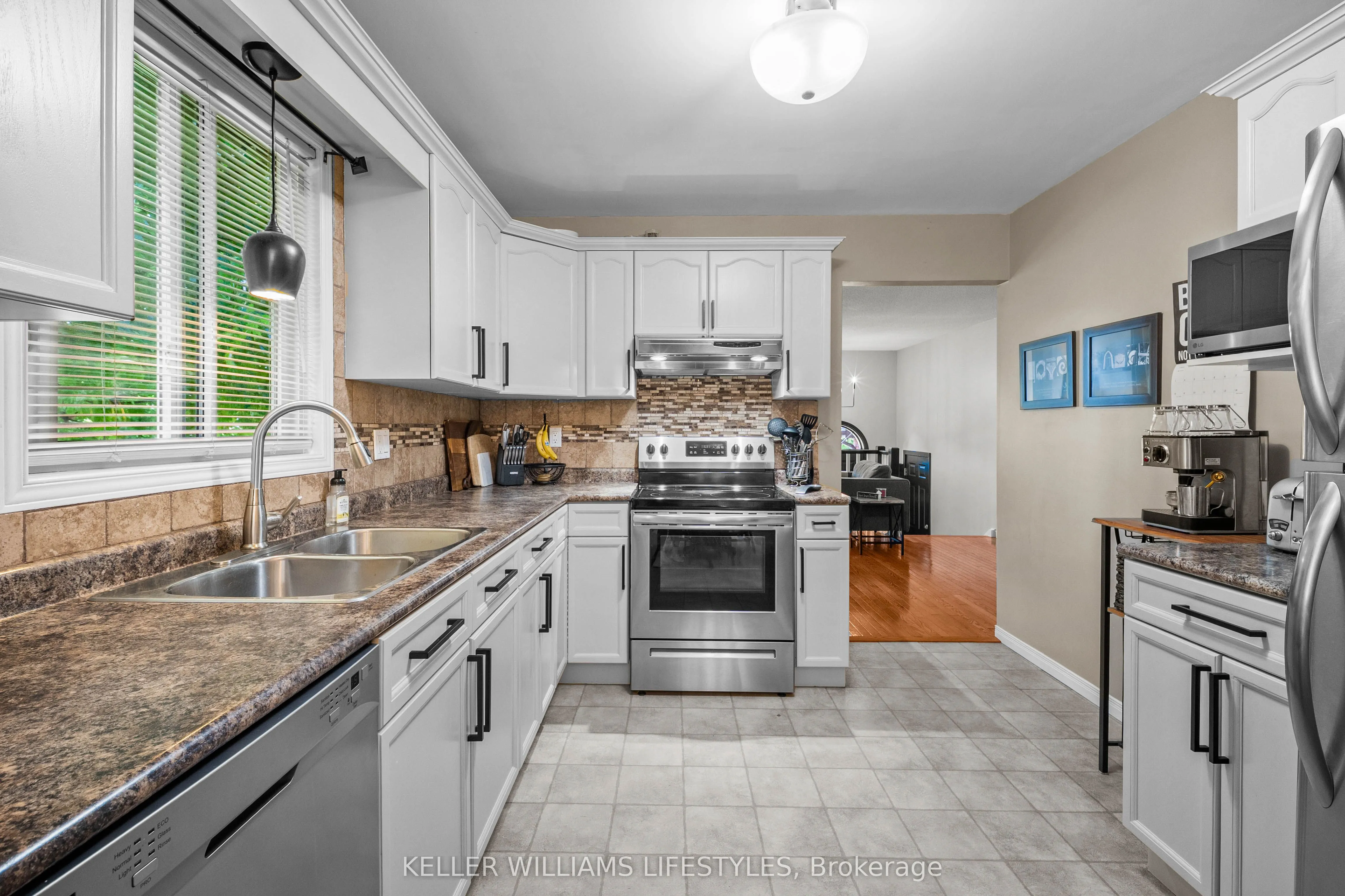 598 Harris Circle