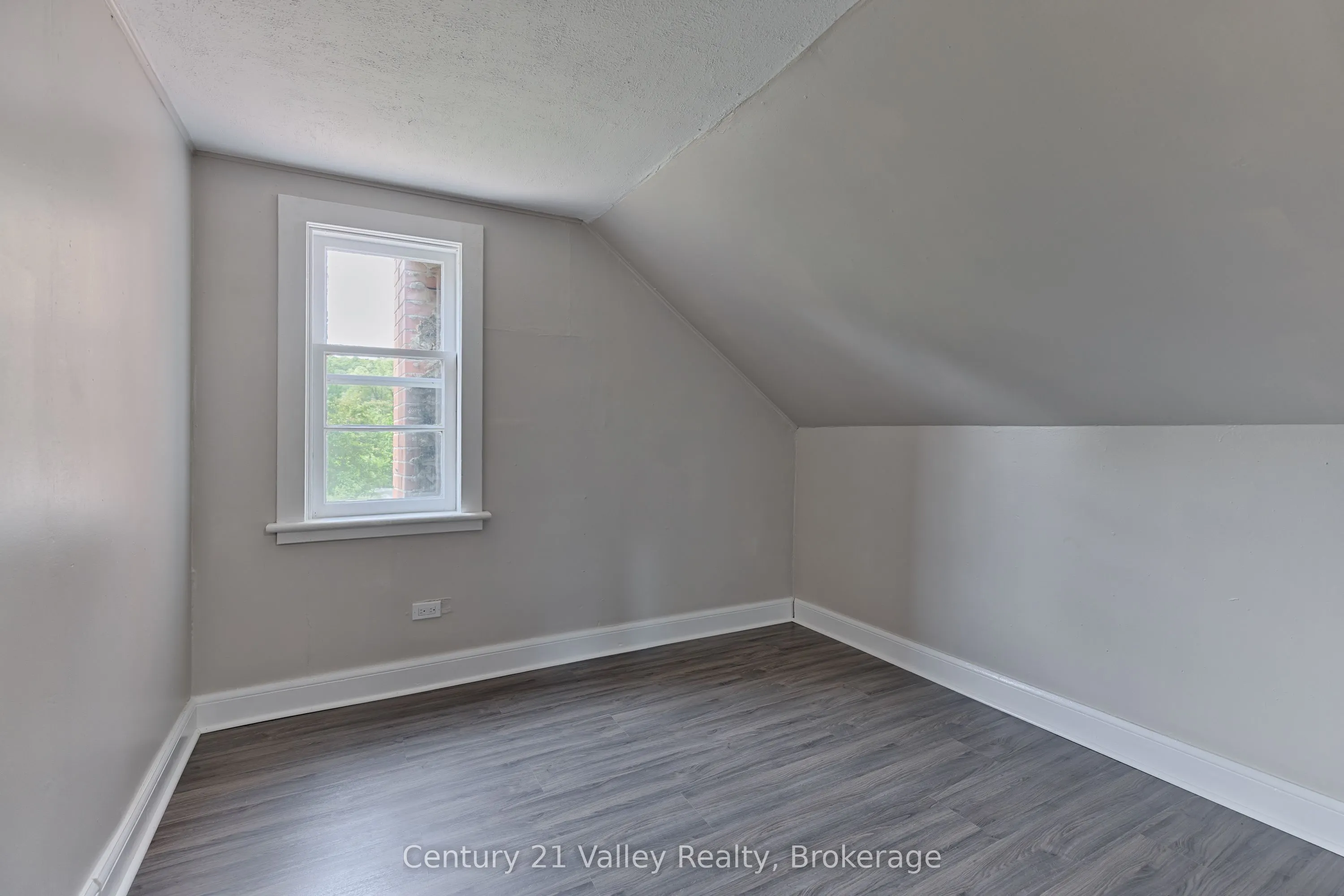 3879 Foymount Road