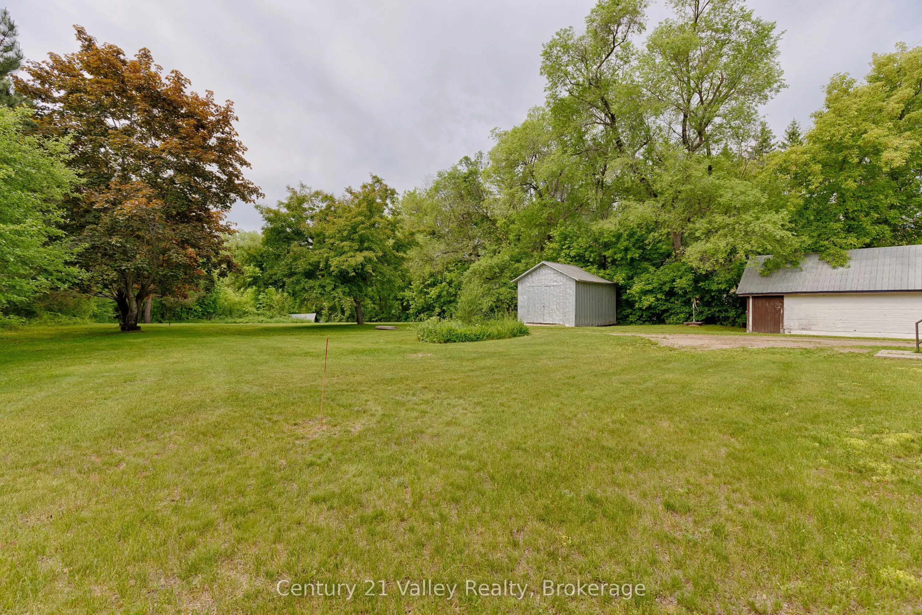 3879 Foymount Road