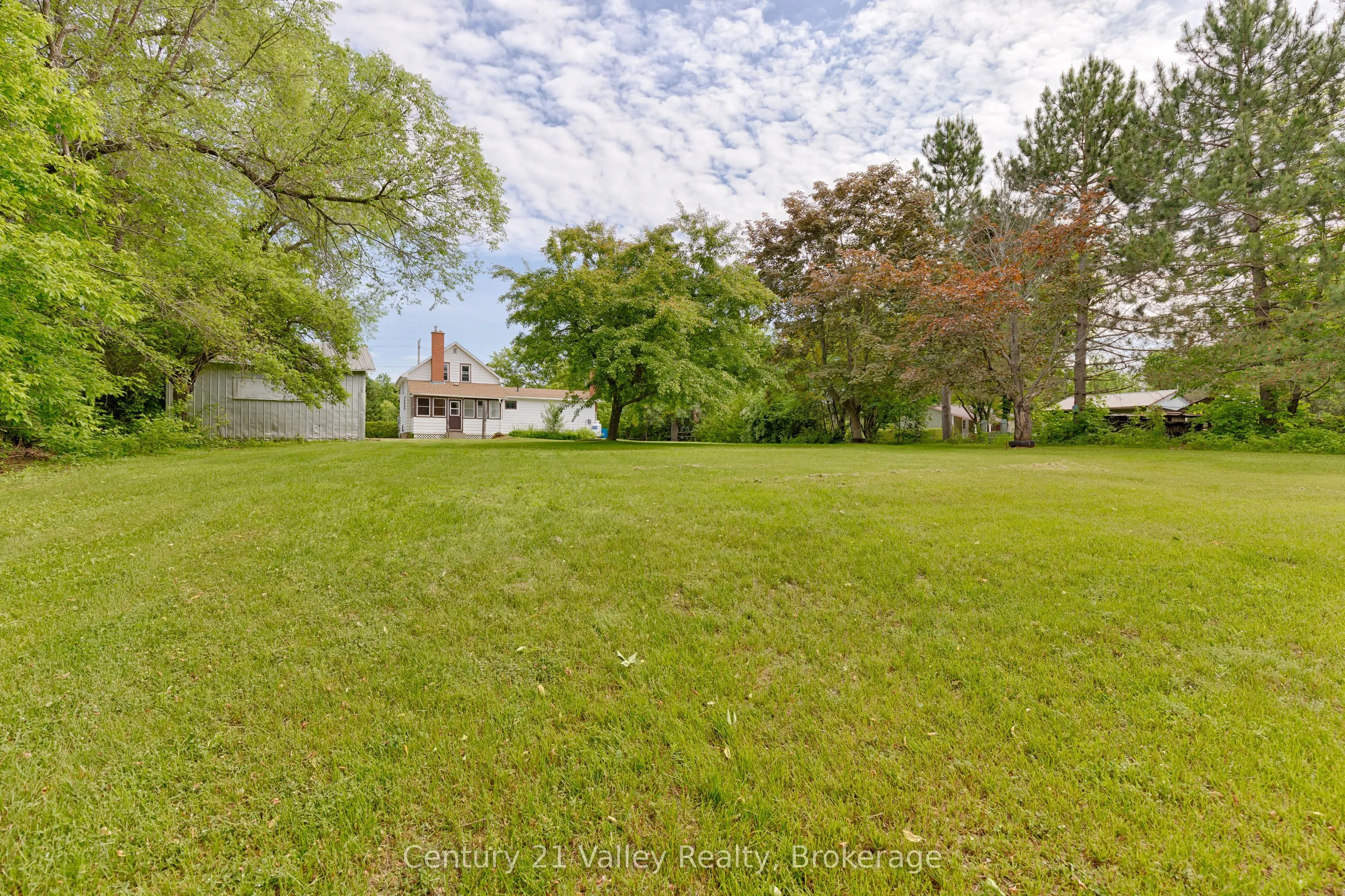 3879 Foymount Road