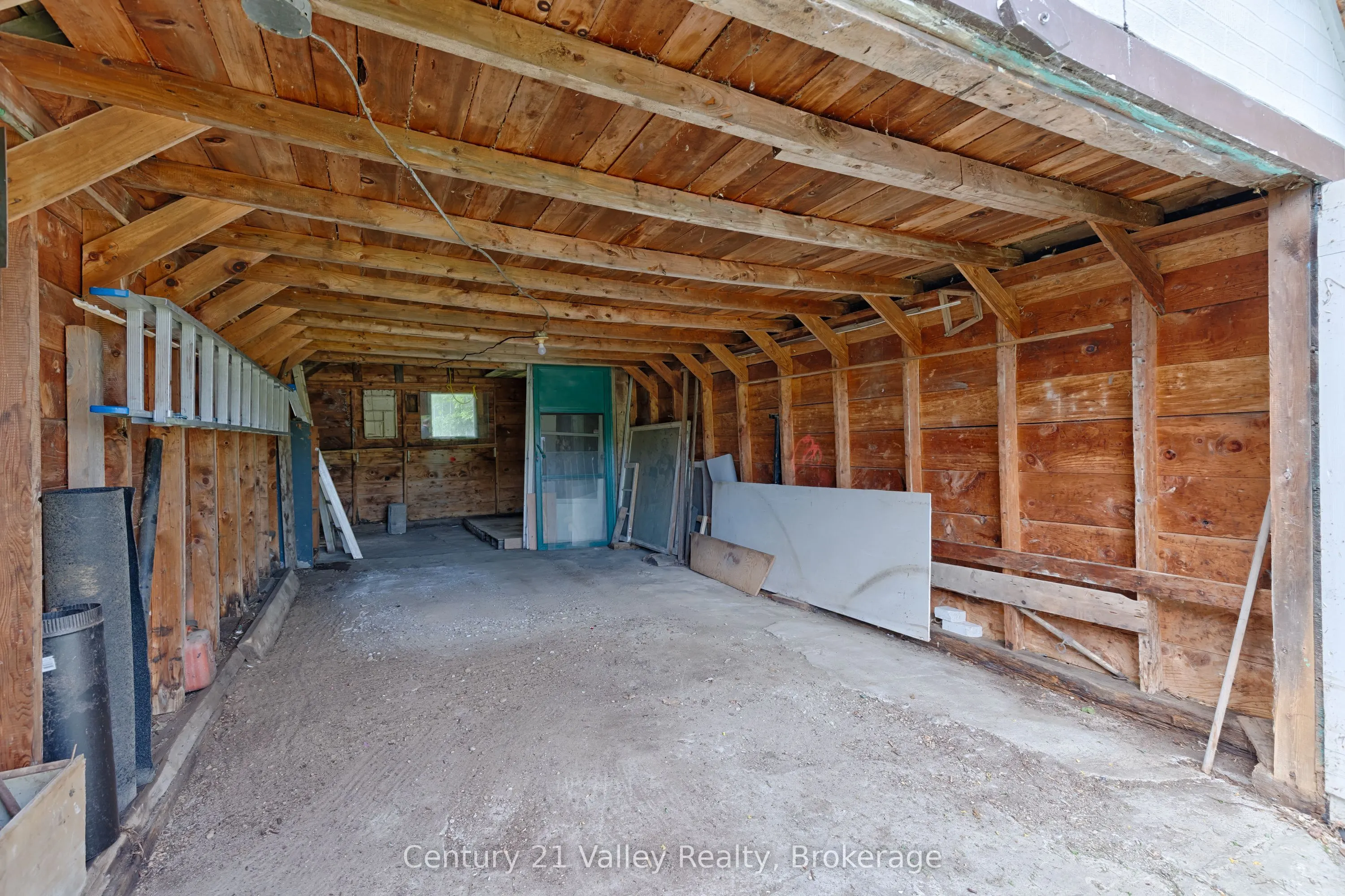 3879 Foymount Road