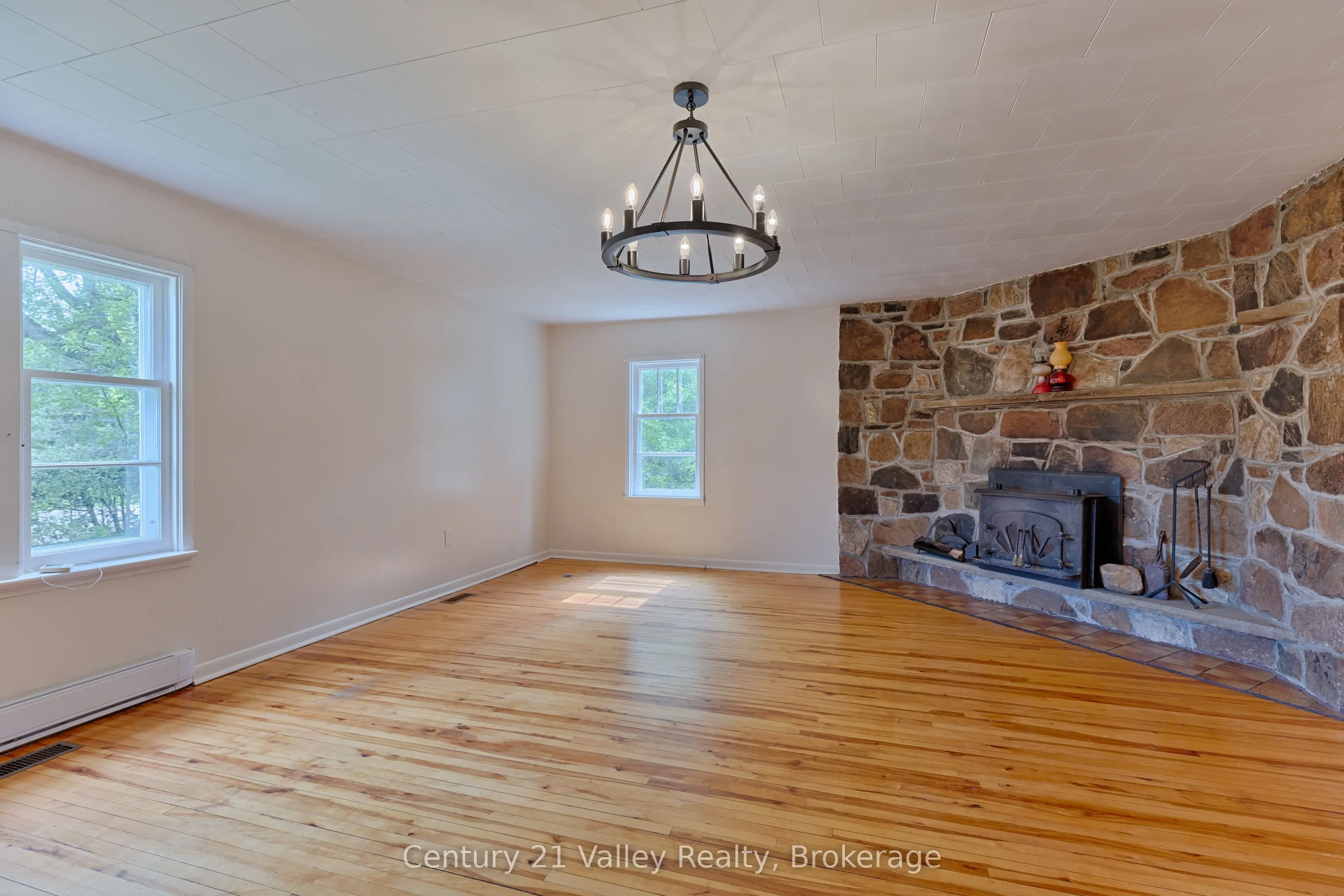 3879 Foymount Road